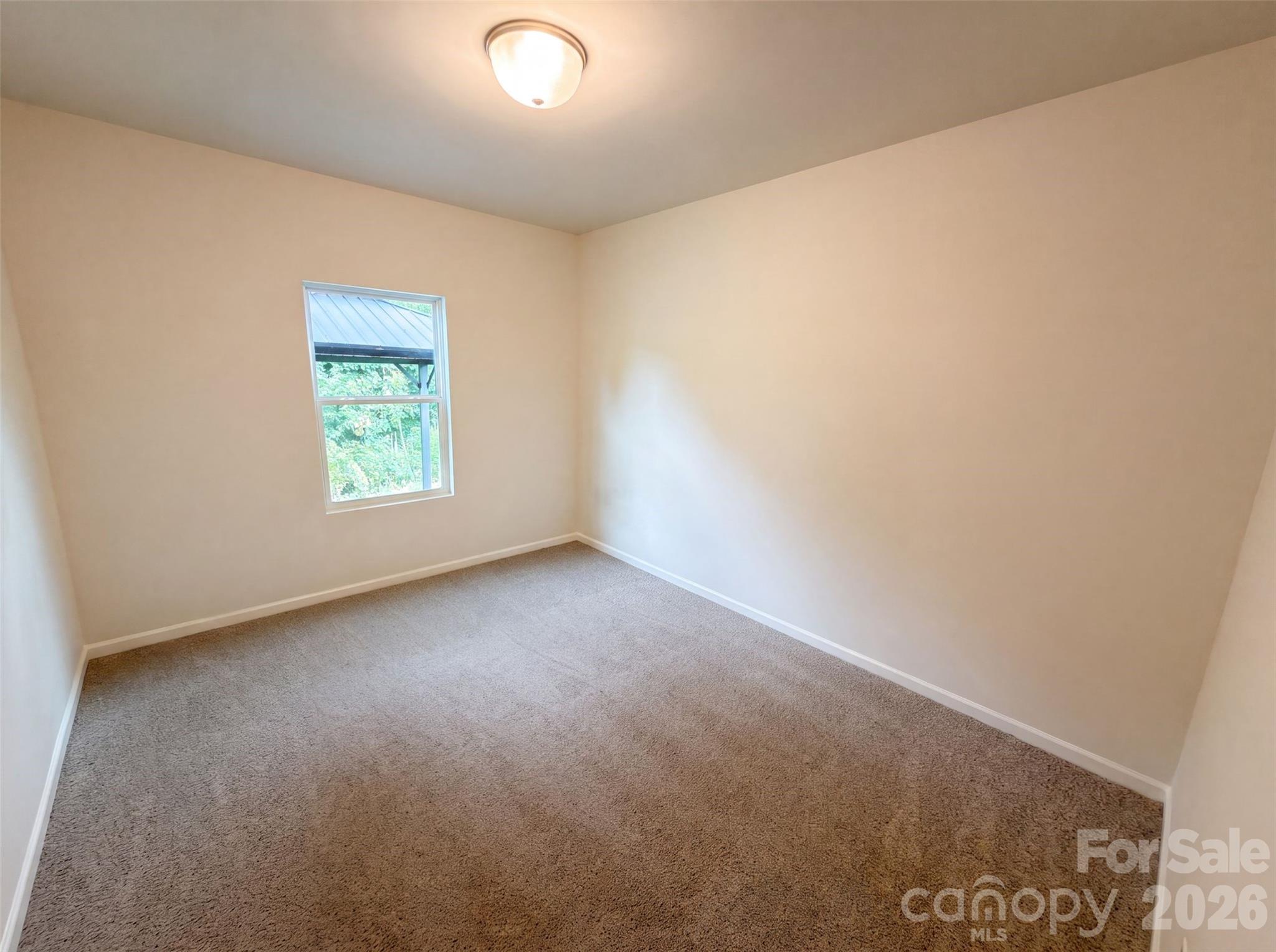 Single Family Residence at 5627 Barclay Court, Fort Mill, photo 7 of 19