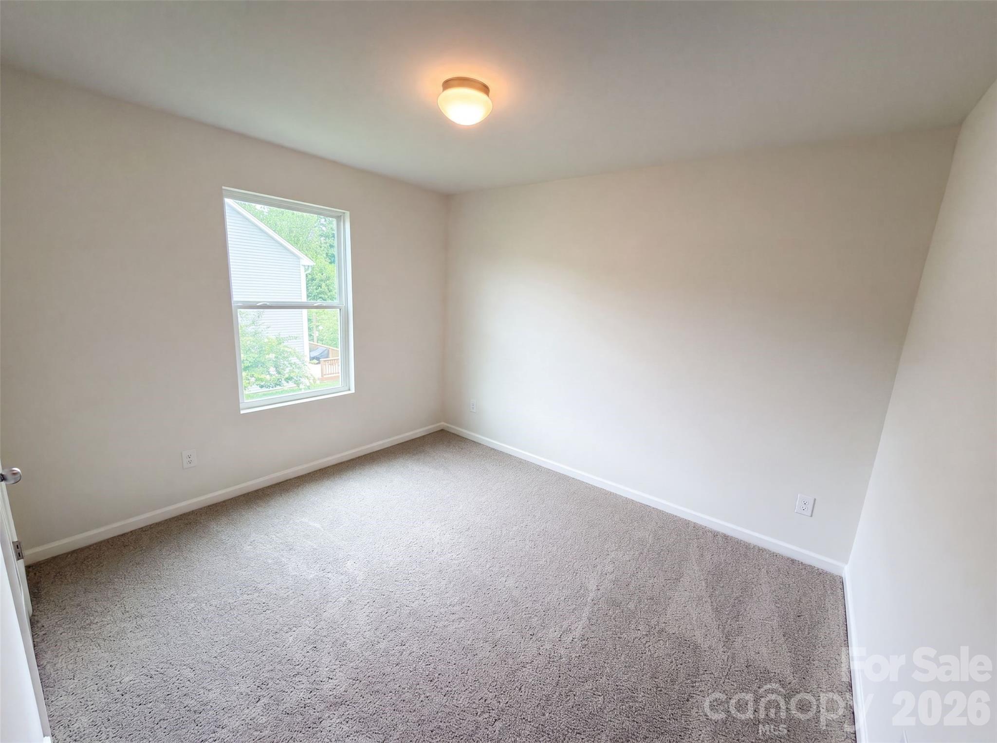 Single Family Residence at 5627 Barclay Court, Fort Mill, photo 10 of 19