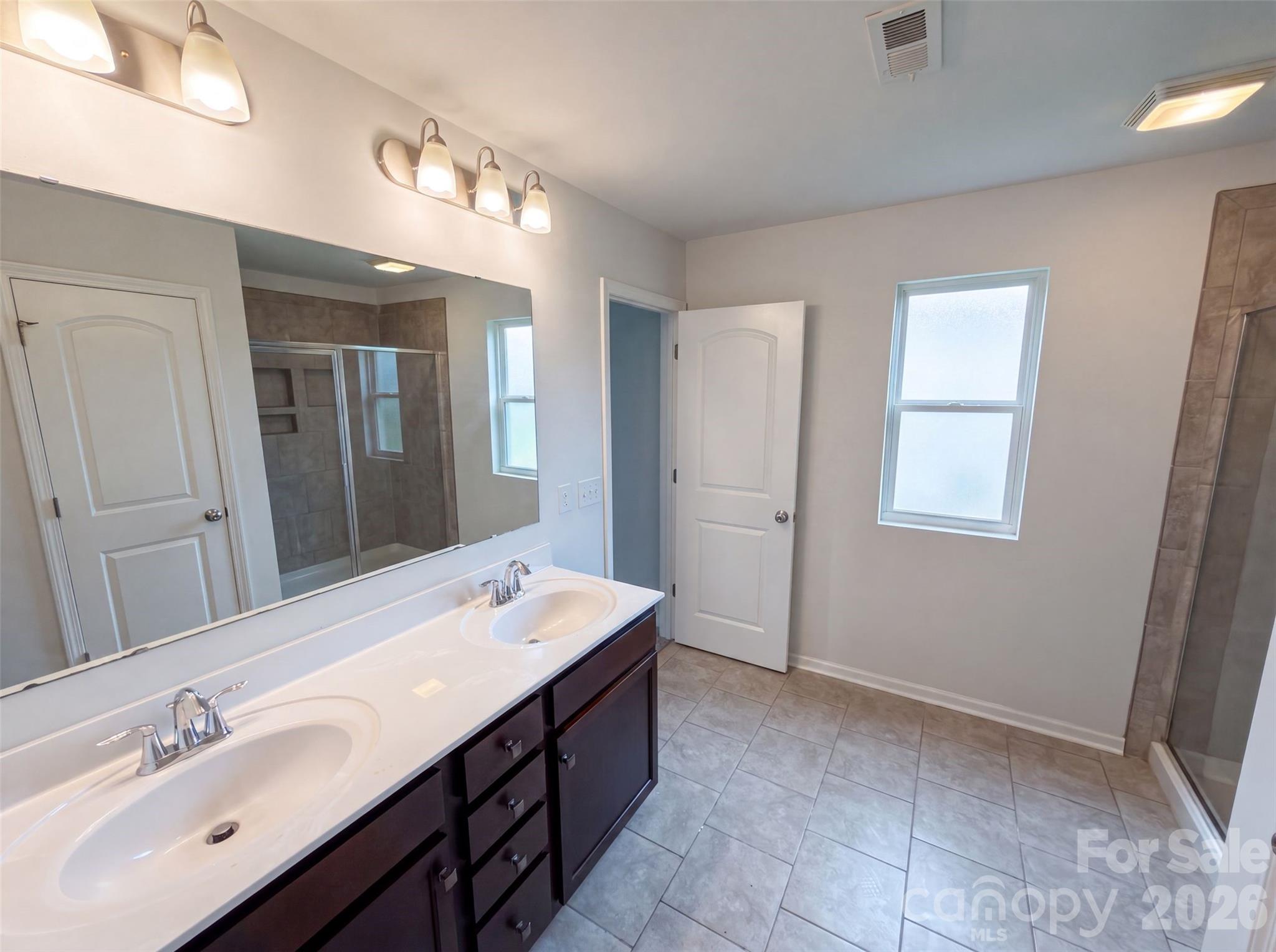 Single Family Residence at 5627 Barclay Court, Fort Mill, photo 14 of 19