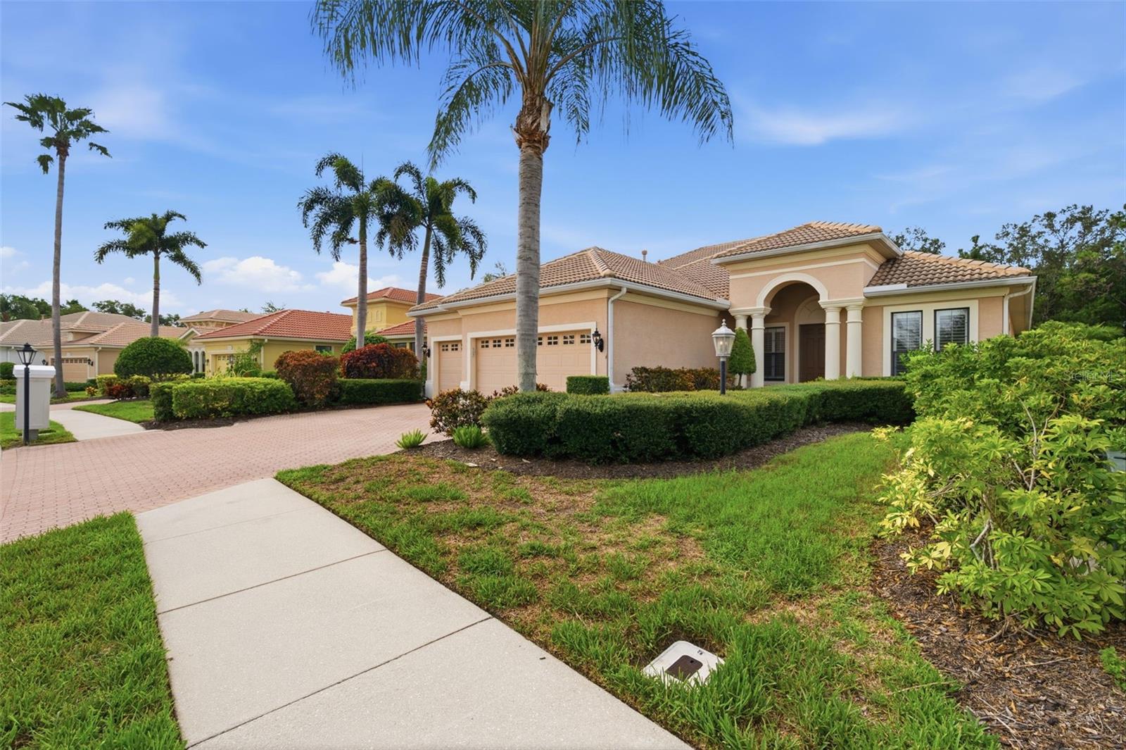 Single Family Residence at 13860 SIENA LOOP, BRADENTON, photo 5 of 91