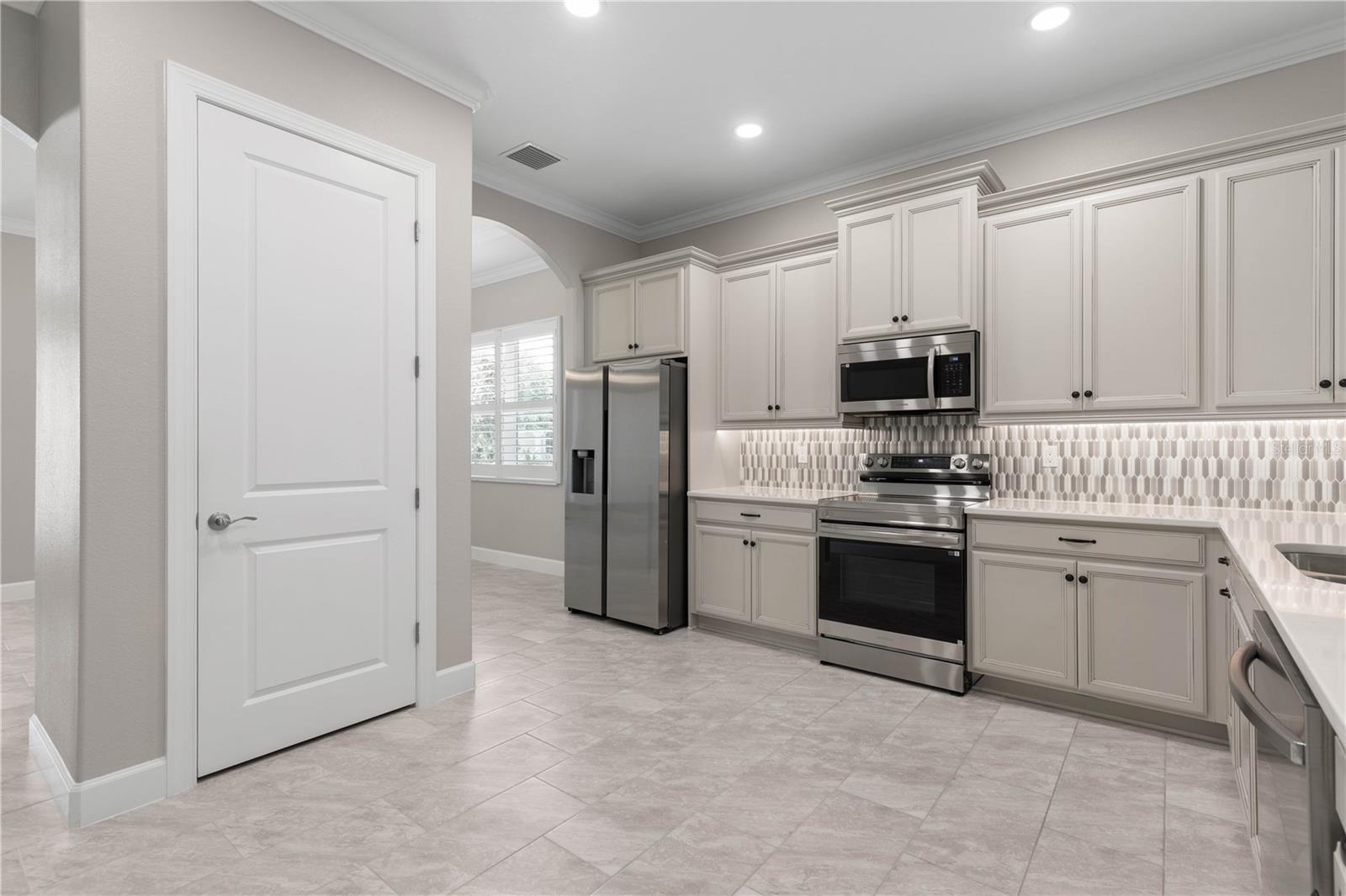 Single Family Residence at 41 RIVERVIEW BND N, PALM COAST, photo 10 of 92