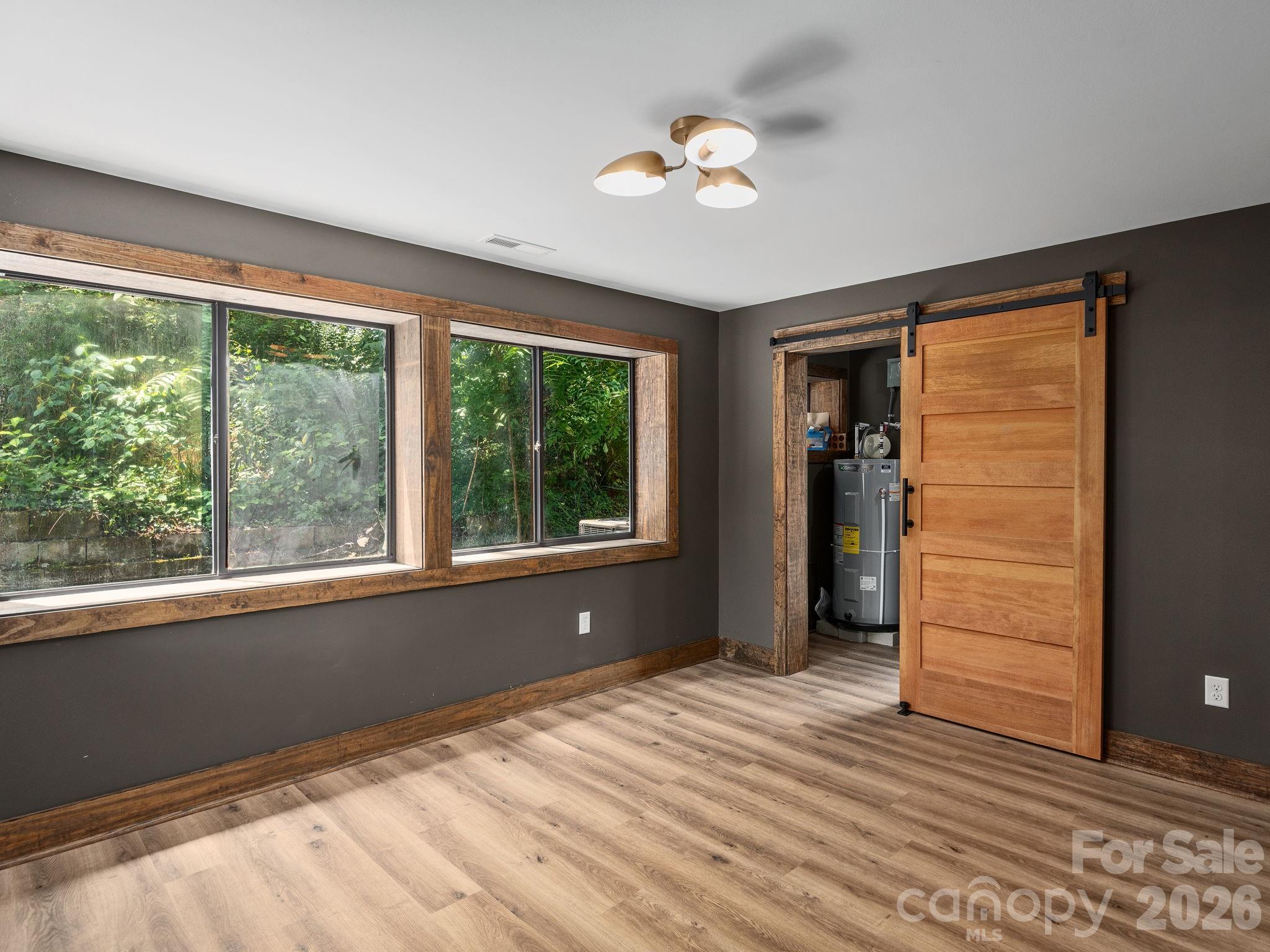Single Family Residence at 78 Travis Street, Clyde, photo 14 of 20
