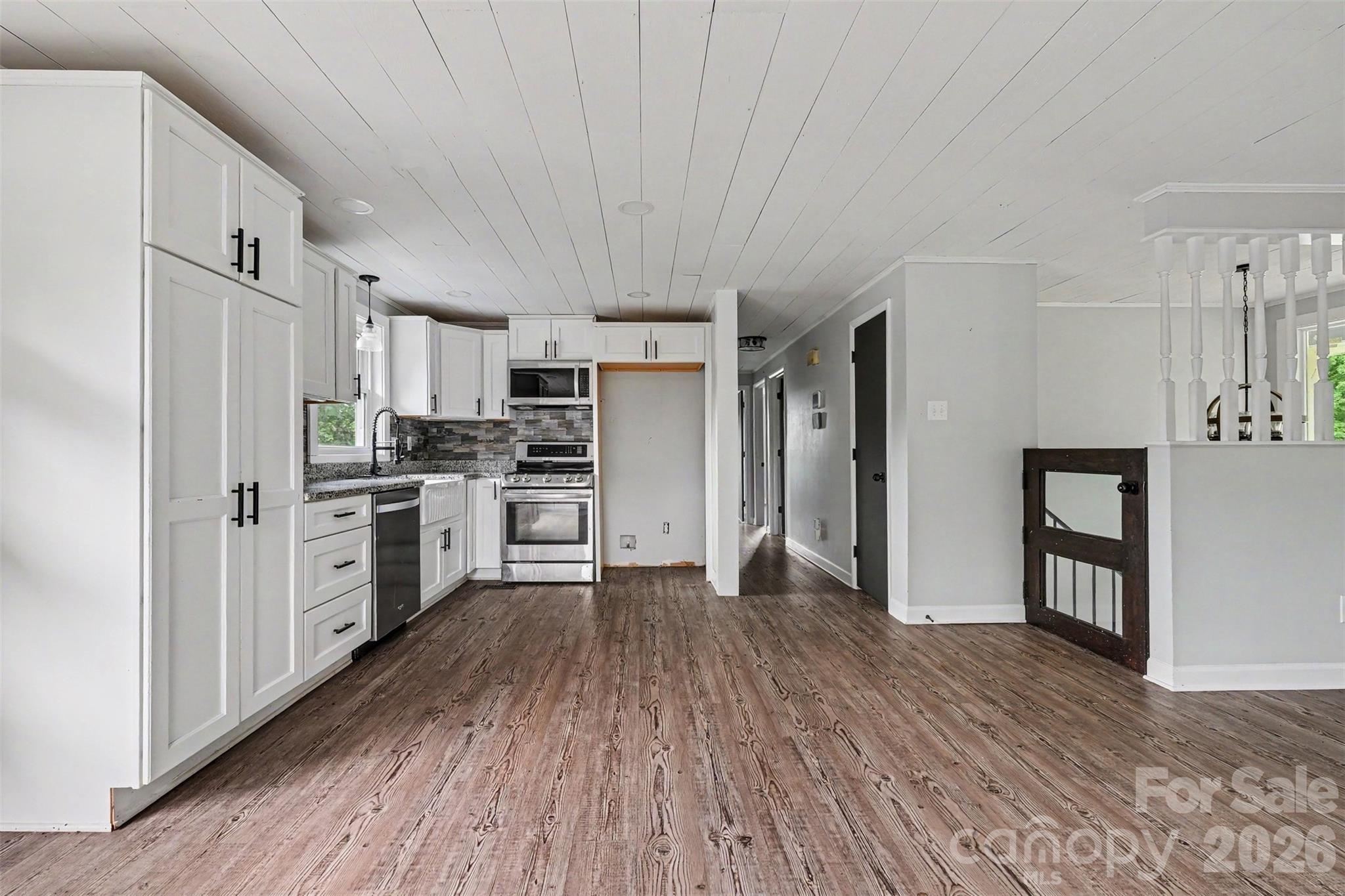 Single Family Residence at 2310 24th Avenue NE, Hickory, photo 17 of 38