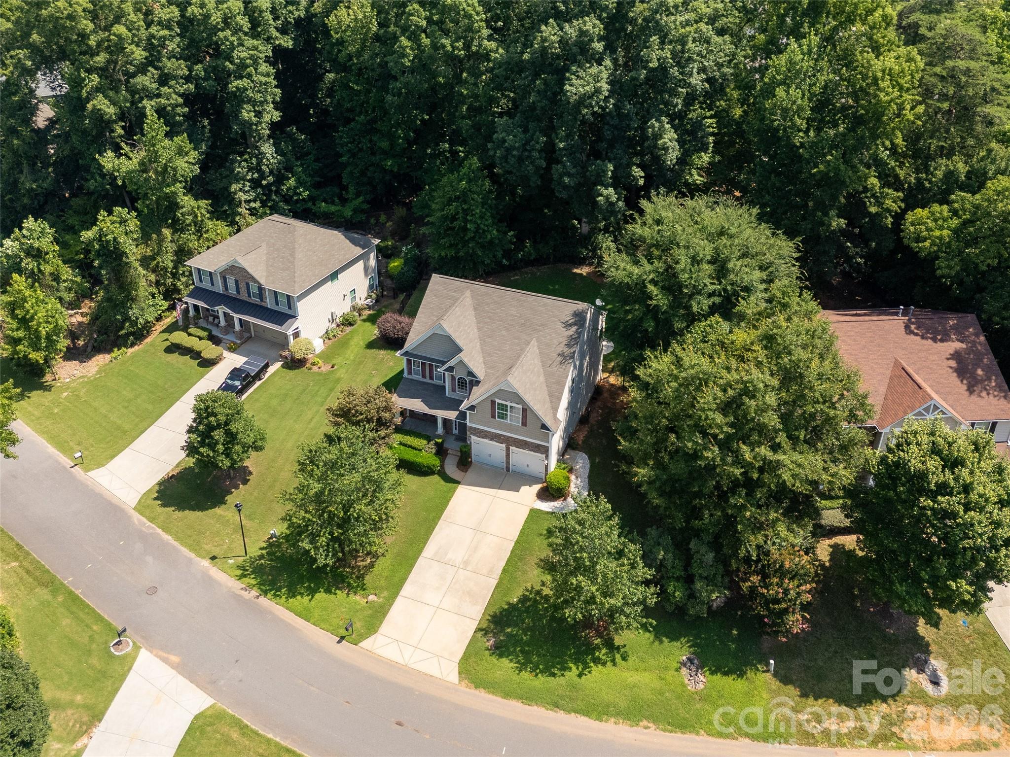 Single Family Residence at 924 Autumn Glen Court, Clover, photo 3 of 46