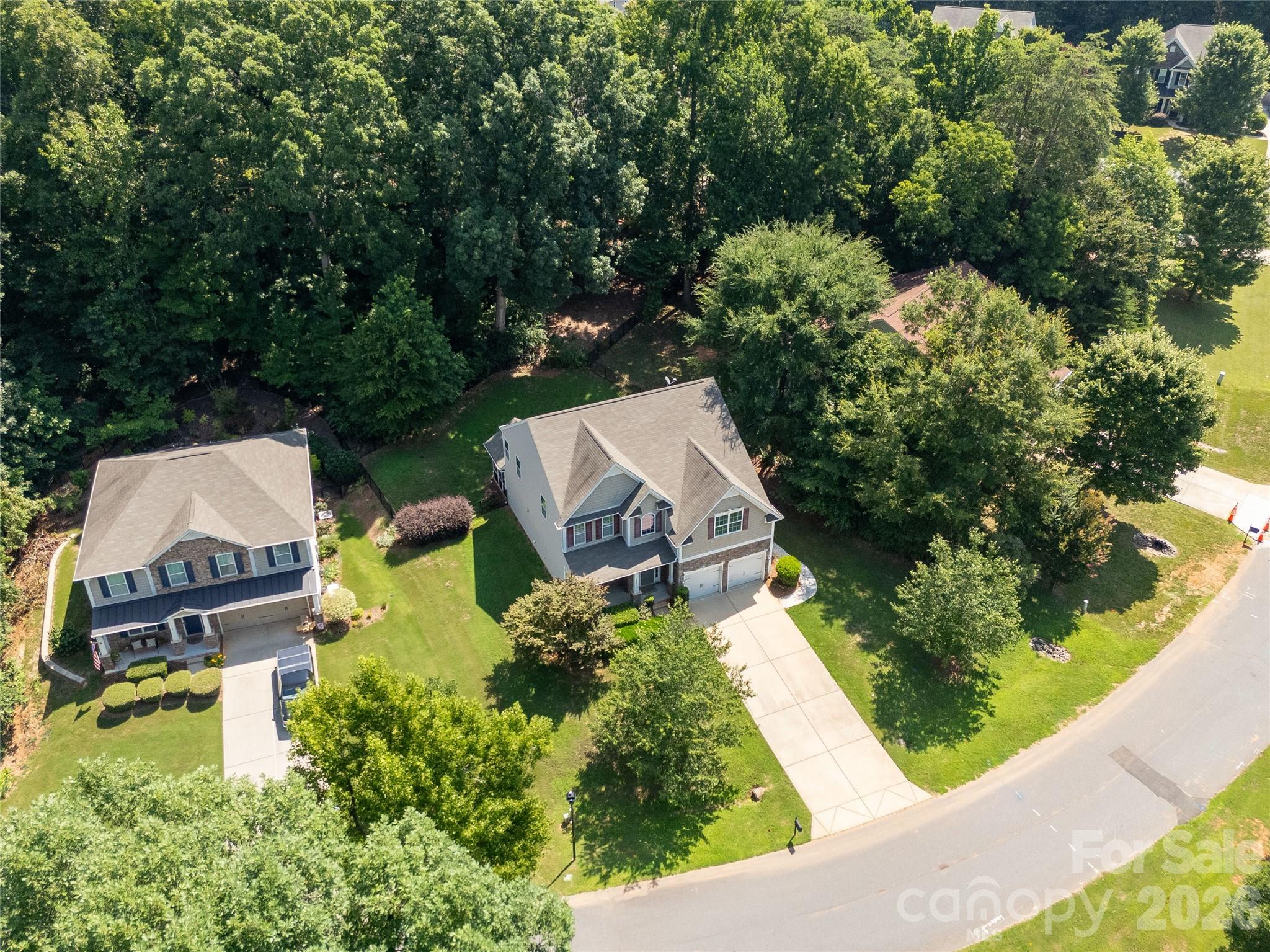 Single Family Residence at 924 Autumn Glen Court, Clover, photo 5 of 46