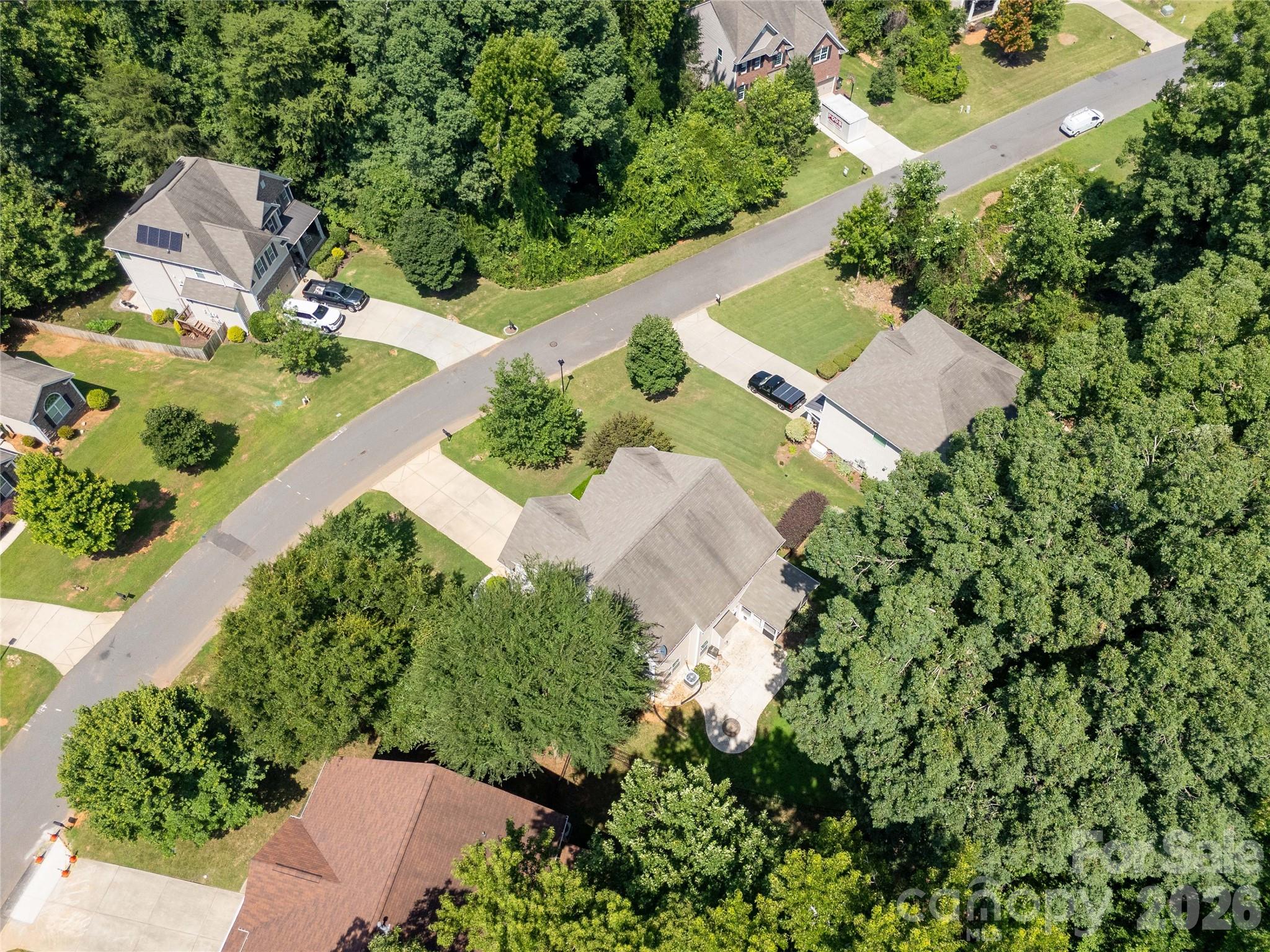 Single Family Residence at 924 Autumn Glen Court, Clover, photo 8 of 46