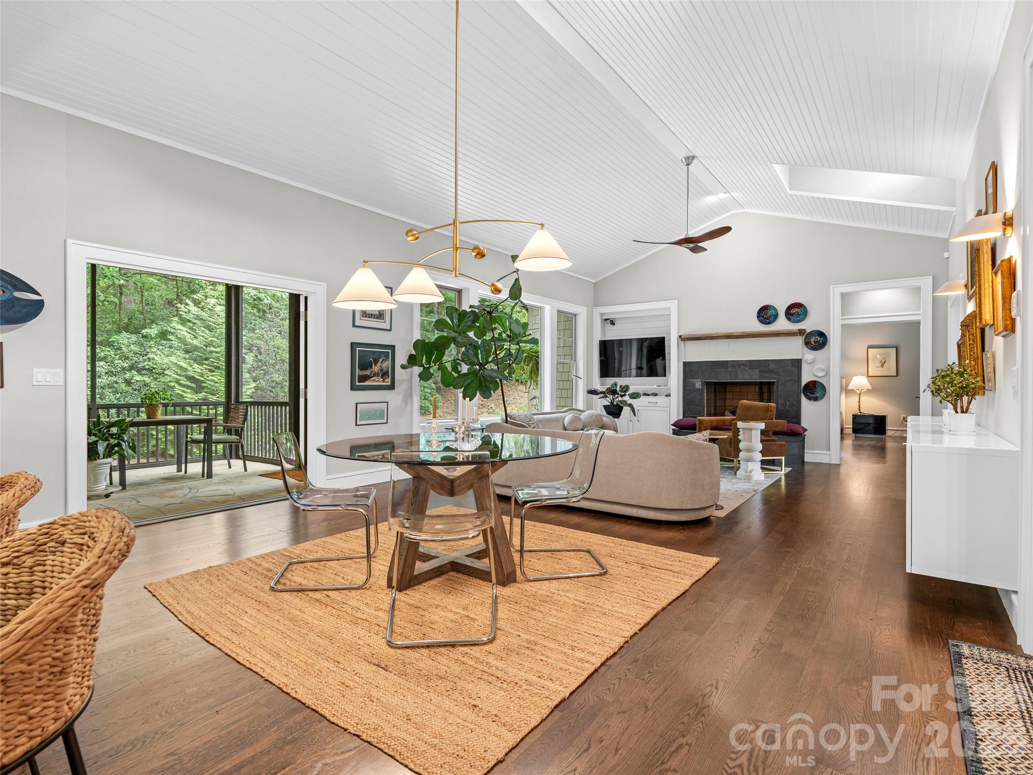 Single Family Residence at 101 Glen Trillium Drive, Fletcher, photo 9 of 39