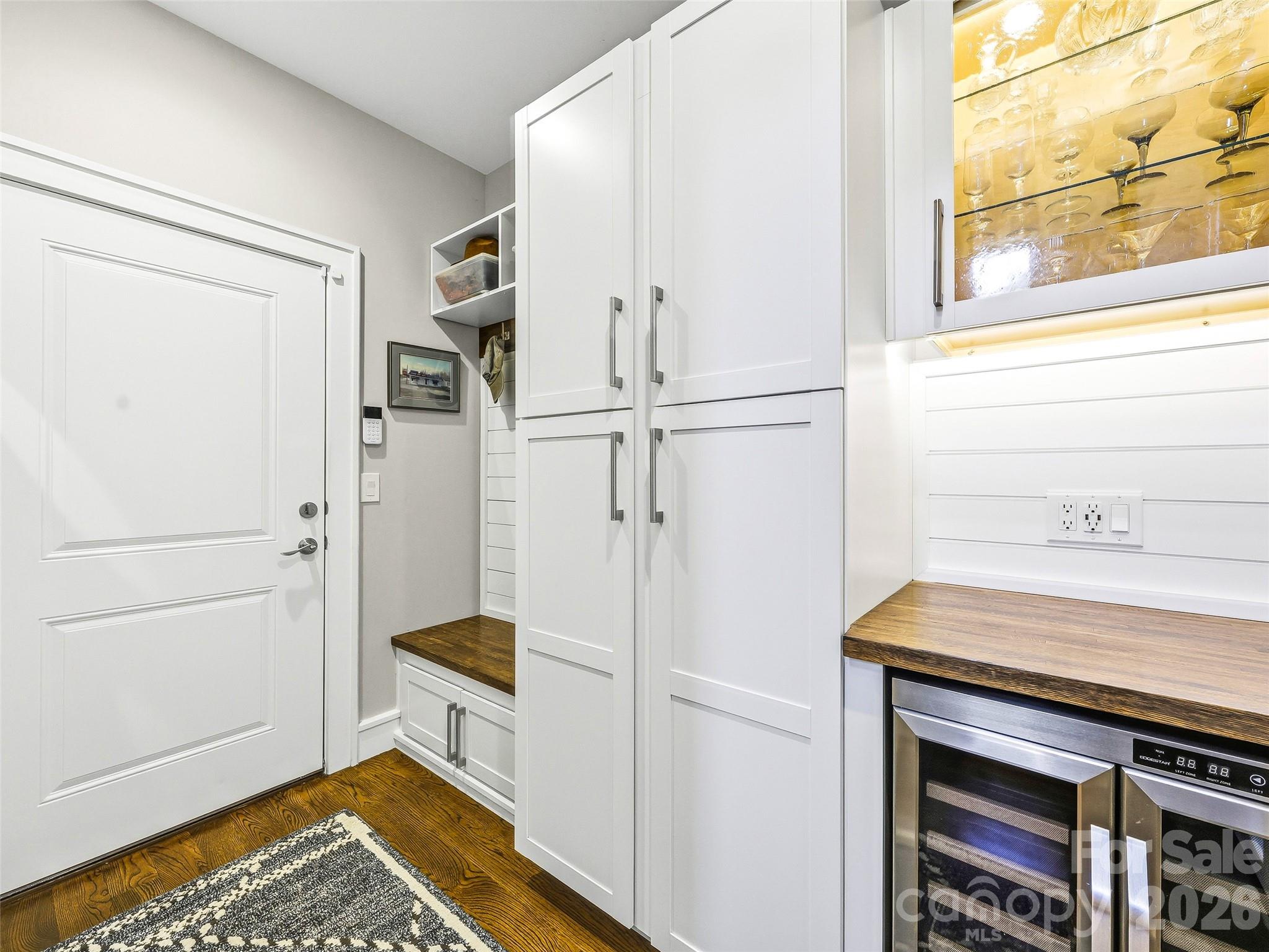Single Family Residence at 101 Glen Trillium Drive, Fletcher, photo 24 of 39