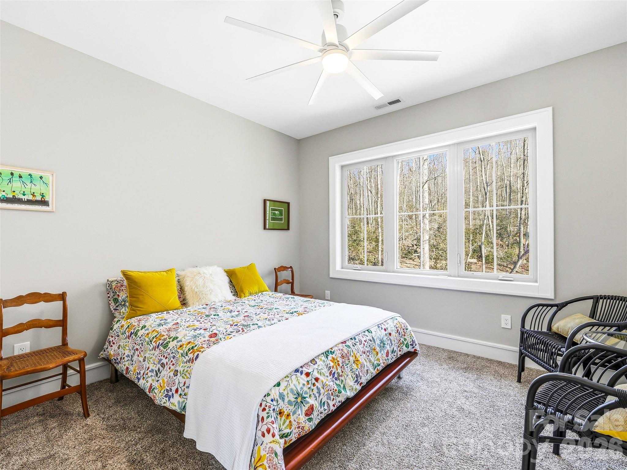 Single Family Residence at 101 Glen Trillium Drive, Fletcher, photo 28 of 39