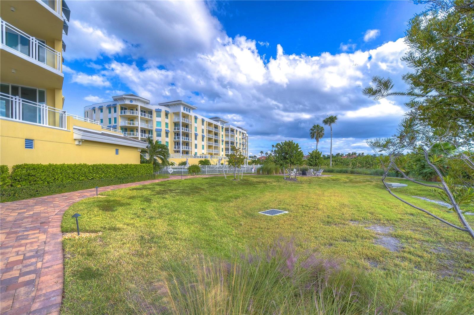 Pavered walking path - 795 COLLANY RD #204, TIERRA VERDE