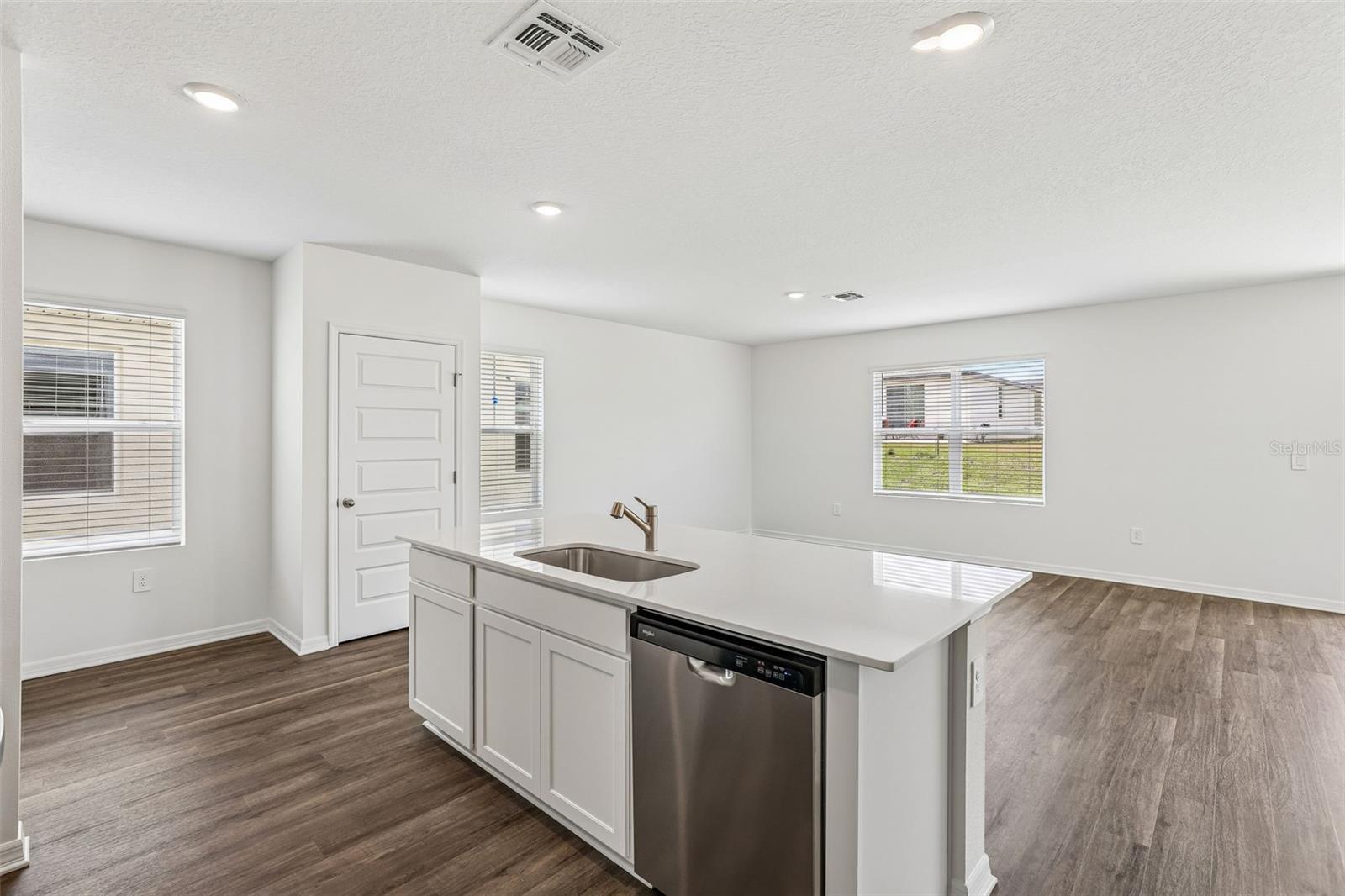 Single Family Residence at 4221 BIXBY BRIDGE PL, DAVENPORT, photo 11 of 35