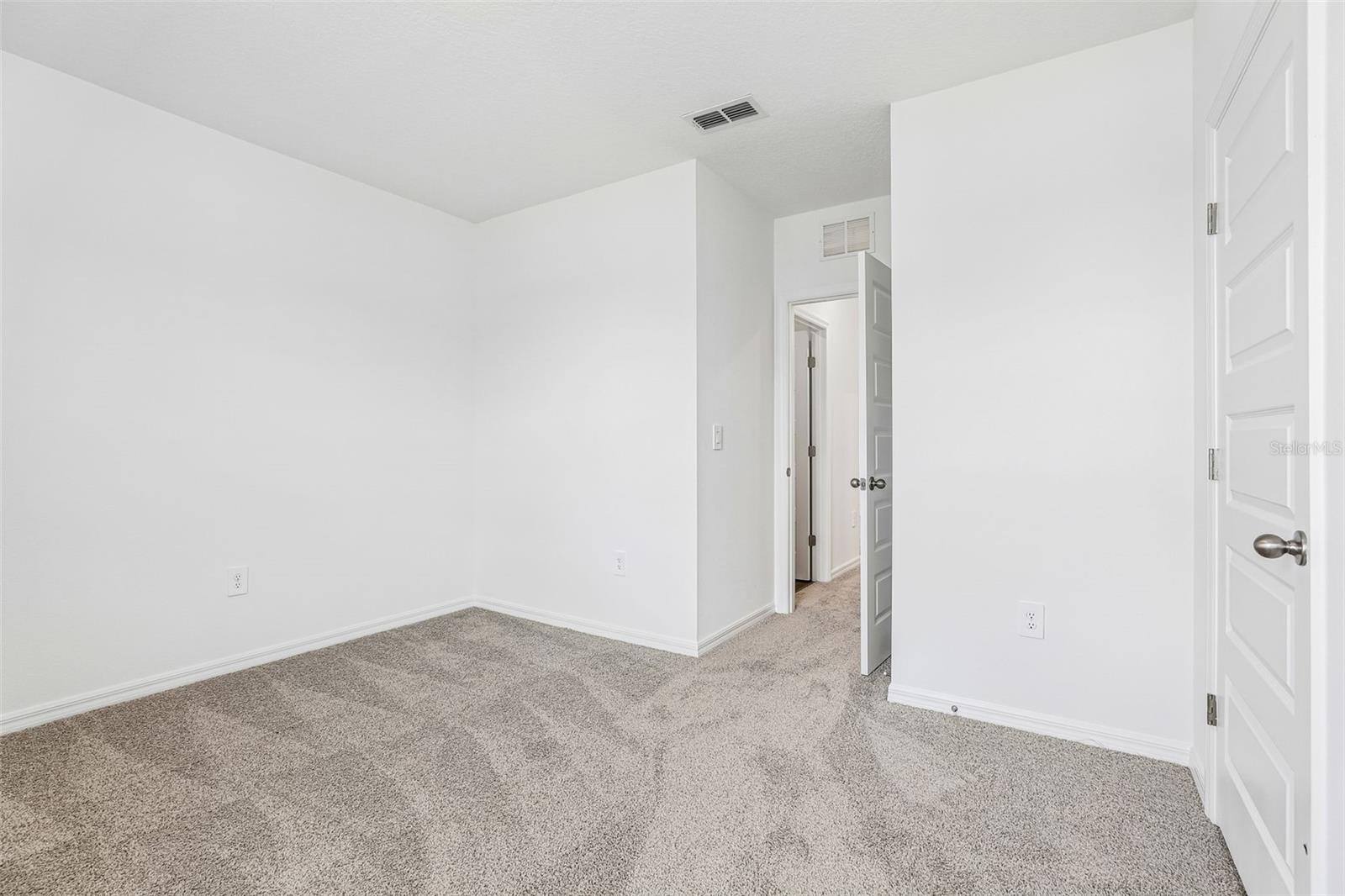 Single Family Residence at 4221 BIXBY BRIDGE PL, DAVENPORT, photo 15 of 35