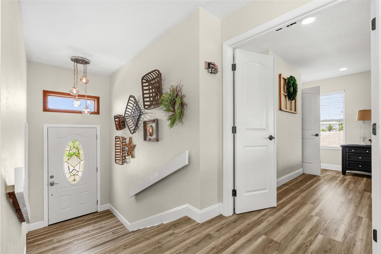 Single Family Residence at 5404 BAY STATE RD, PALMETTO, photo 4 of 51
