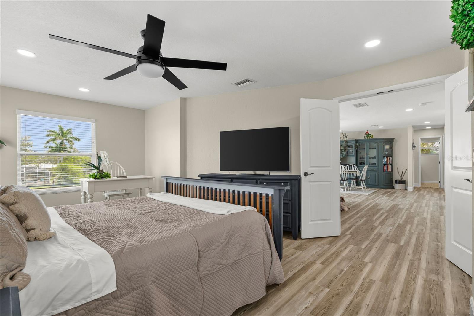 Single Family Residence at 5404 BAY STATE RD, PALMETTO, photo 17 of 51