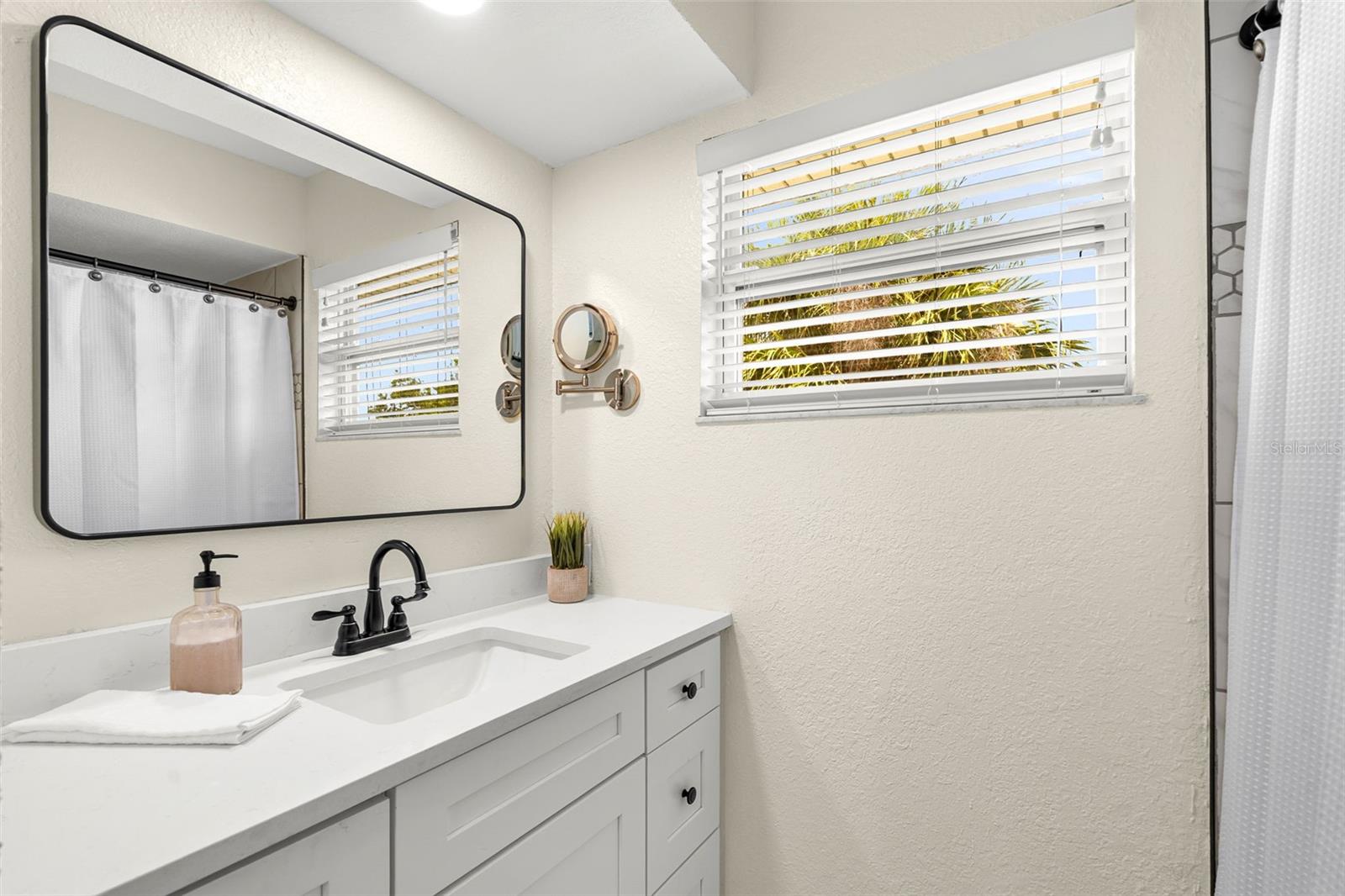 Single Family Residence at 5404 BAY STATE RD, PALMETTO, photo 25 of 51