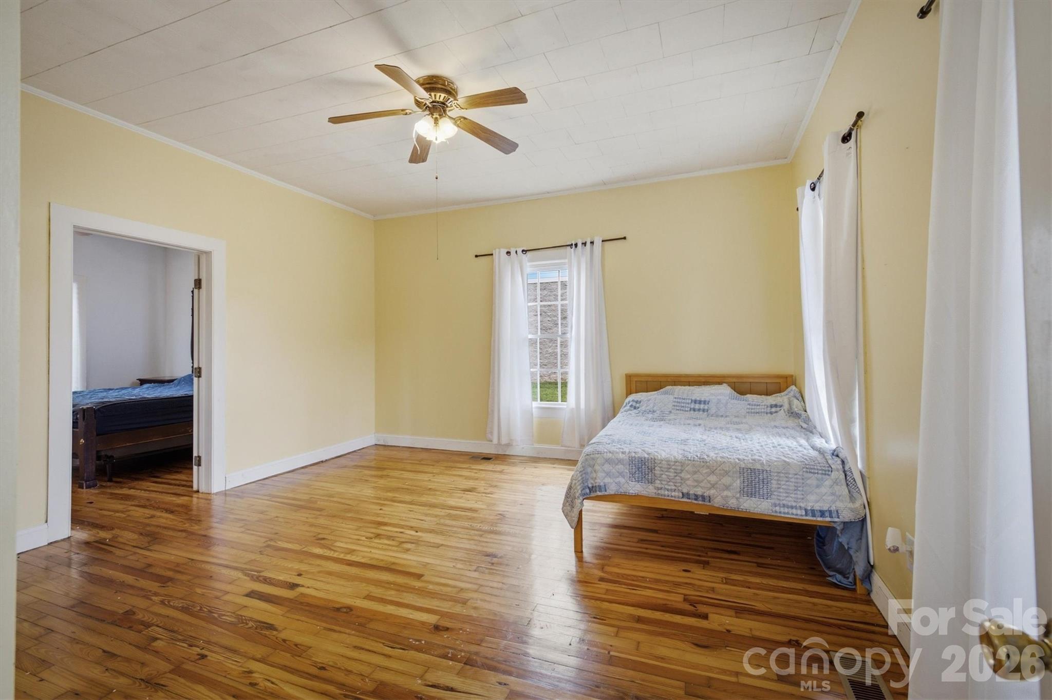 Single Family Residence at 302 Catawba Avenue, Hickory, photo 12 of 33