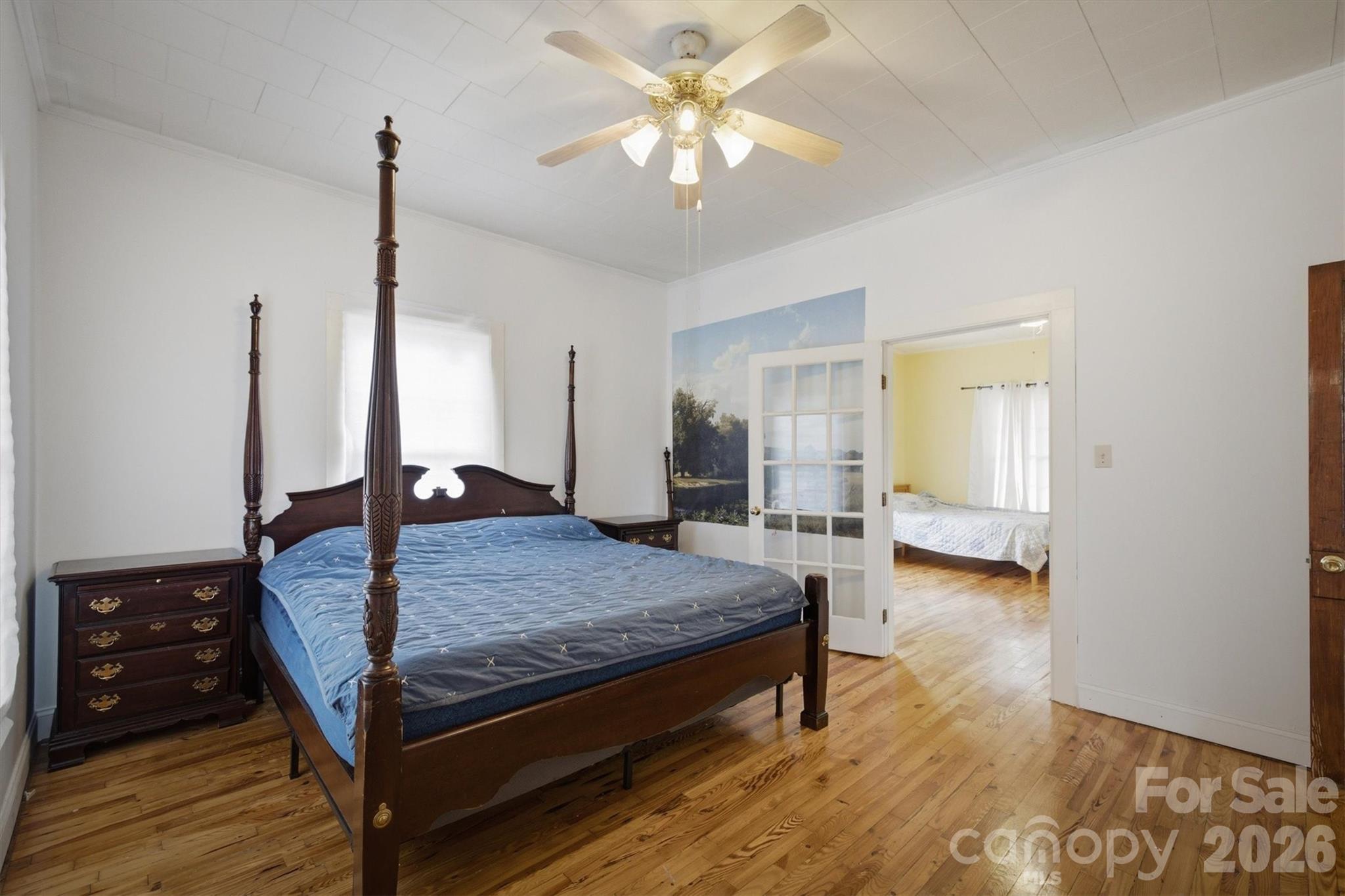 Single Family Residence at 302 Catawba Avenue, Hickory, photo 17 of 33