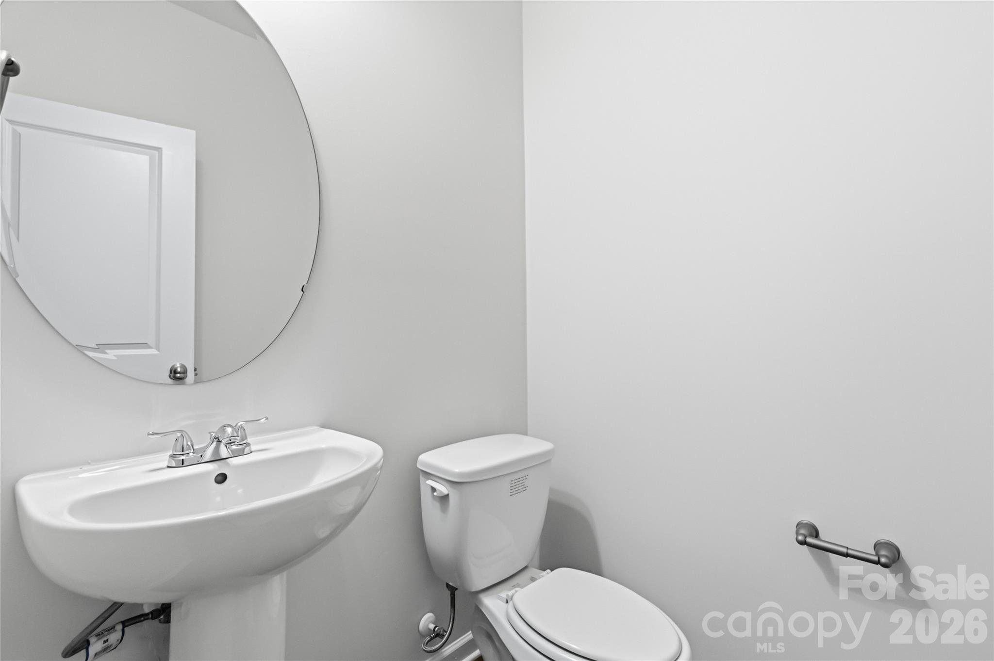 Powder Room - 720 White Crane Road, Salisbury