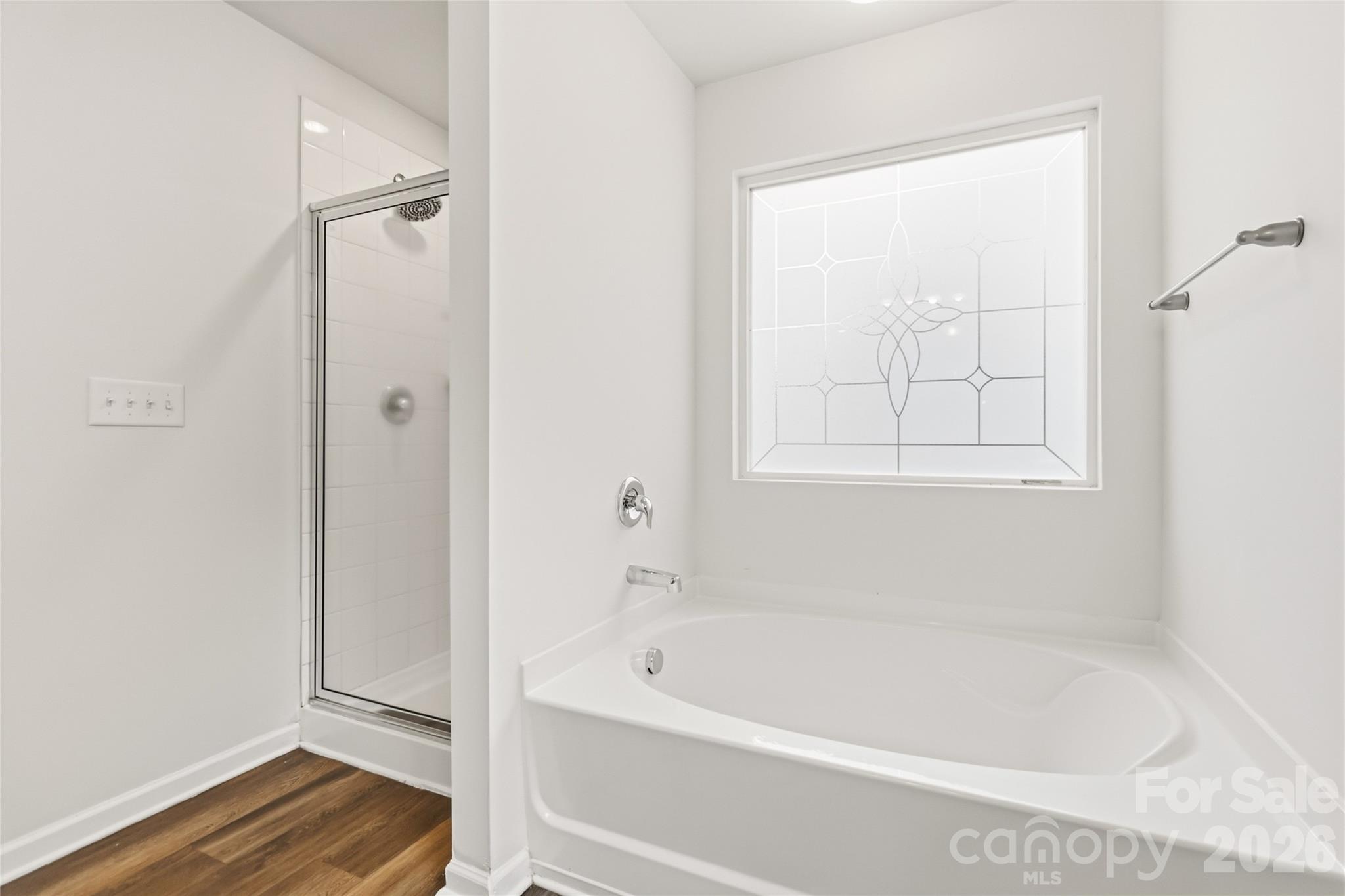 Separate Tub and Shower - 720 White Crane Road, Salisbury