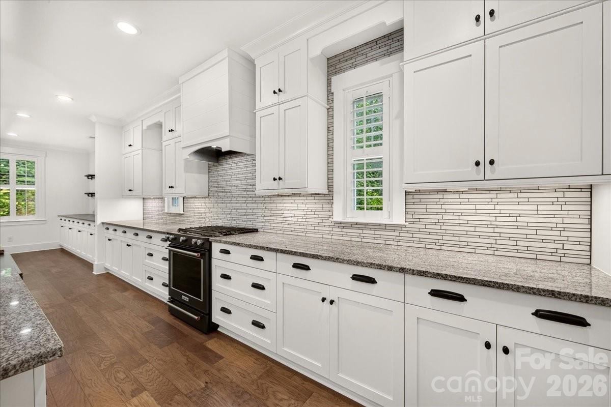 Single Family Residence at 3142 Sherman Drive, Lancaster, photo 11 of 40