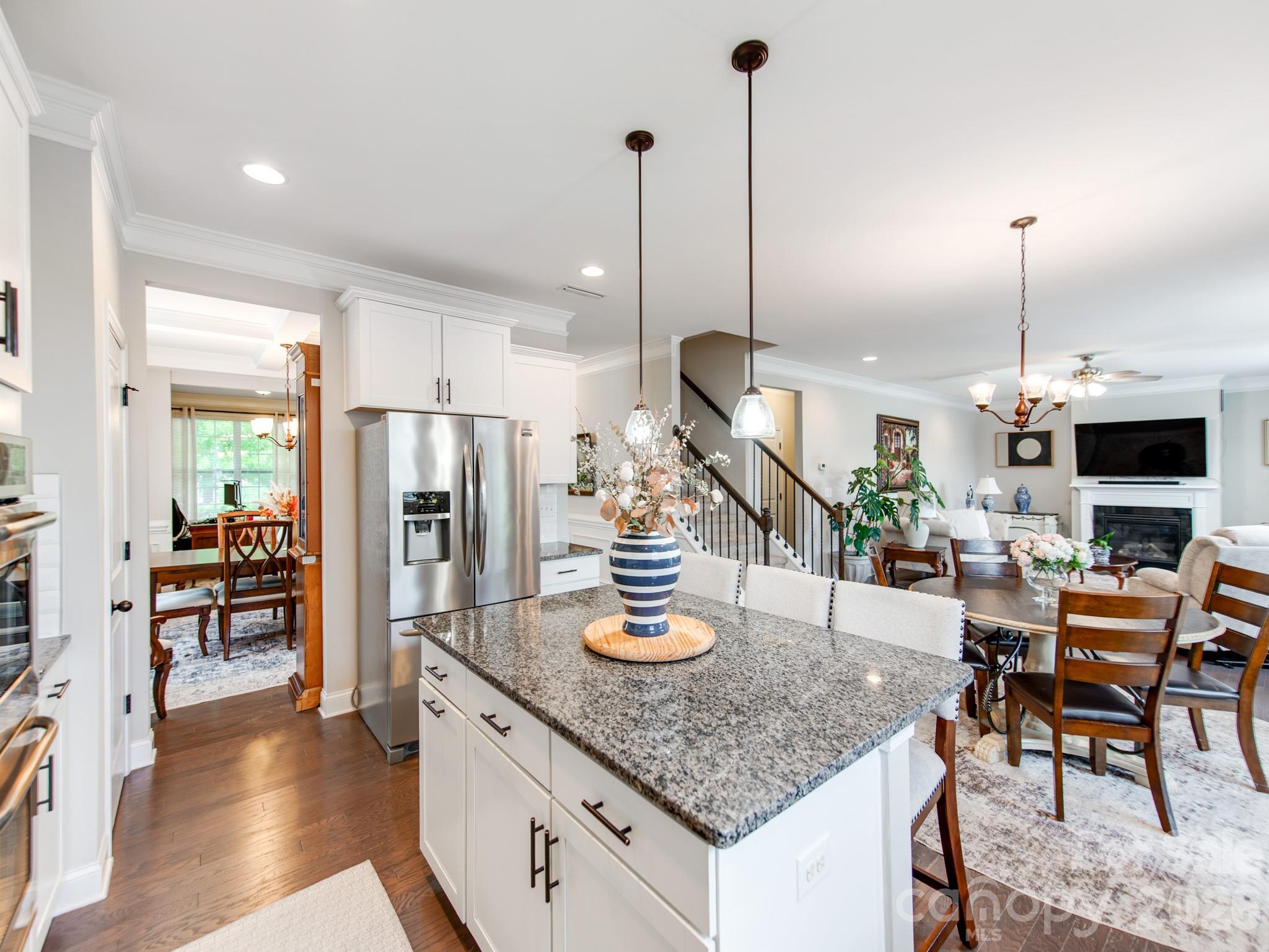 big island - 11013 Charmont Place, Huntersville