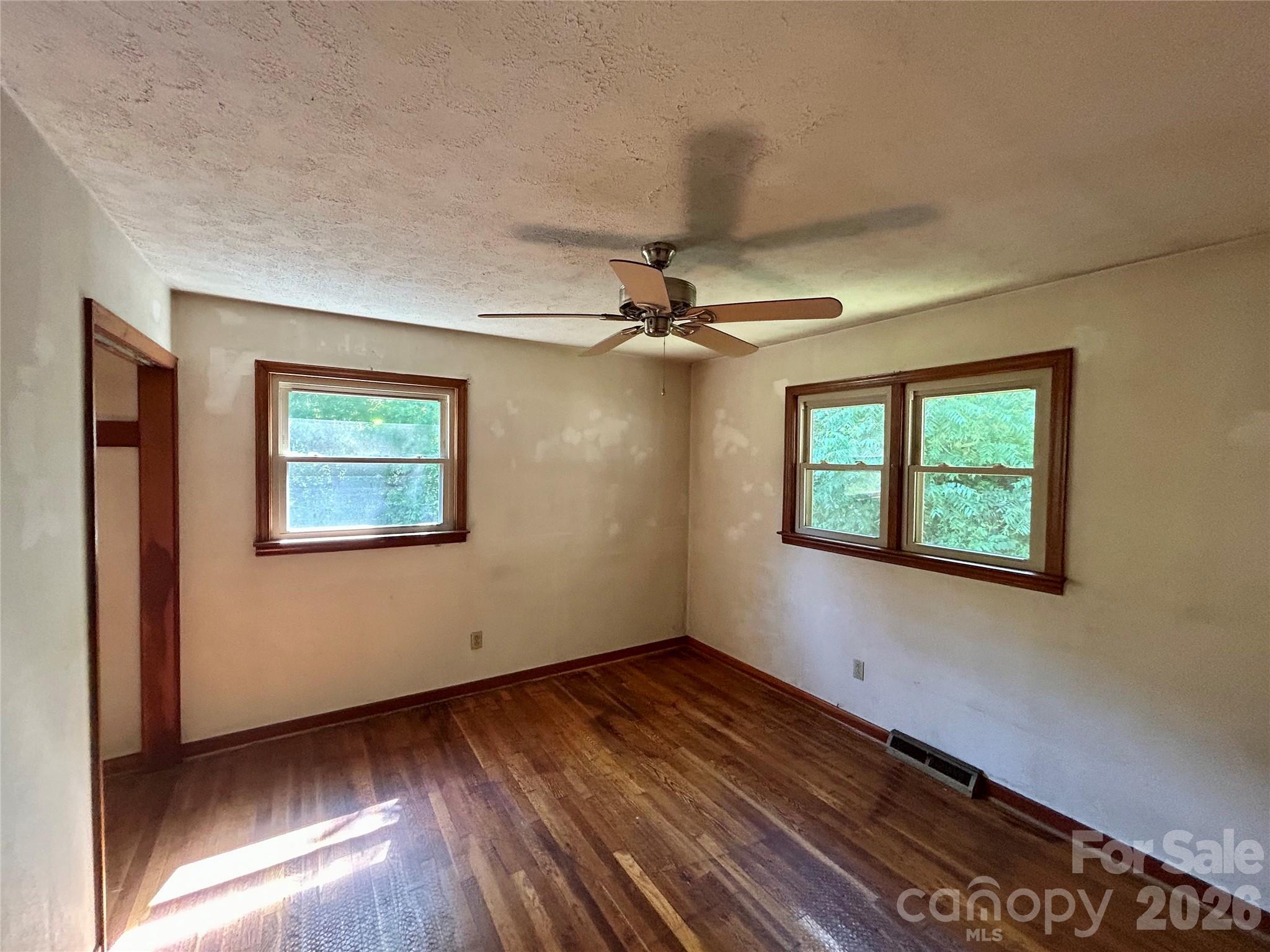 BR1 - 169 Double Island Road, Burnsville