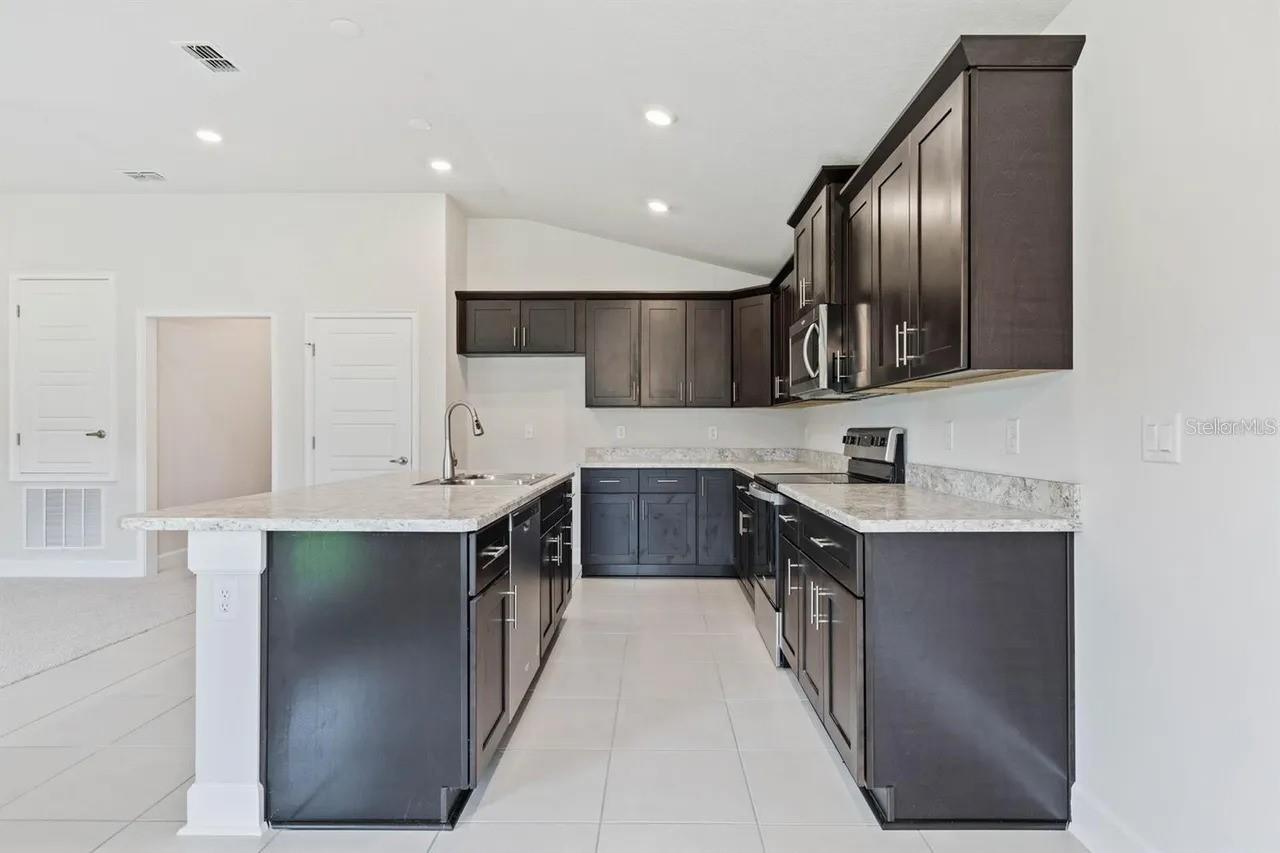 Single Family Residence at 45 BUNKER HILL DR, PALM COAST, photo 3 of 19