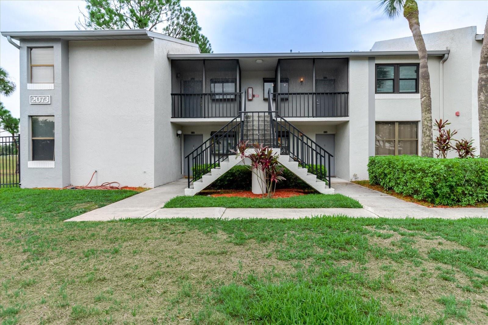 2073 SKIMMER CT W #222