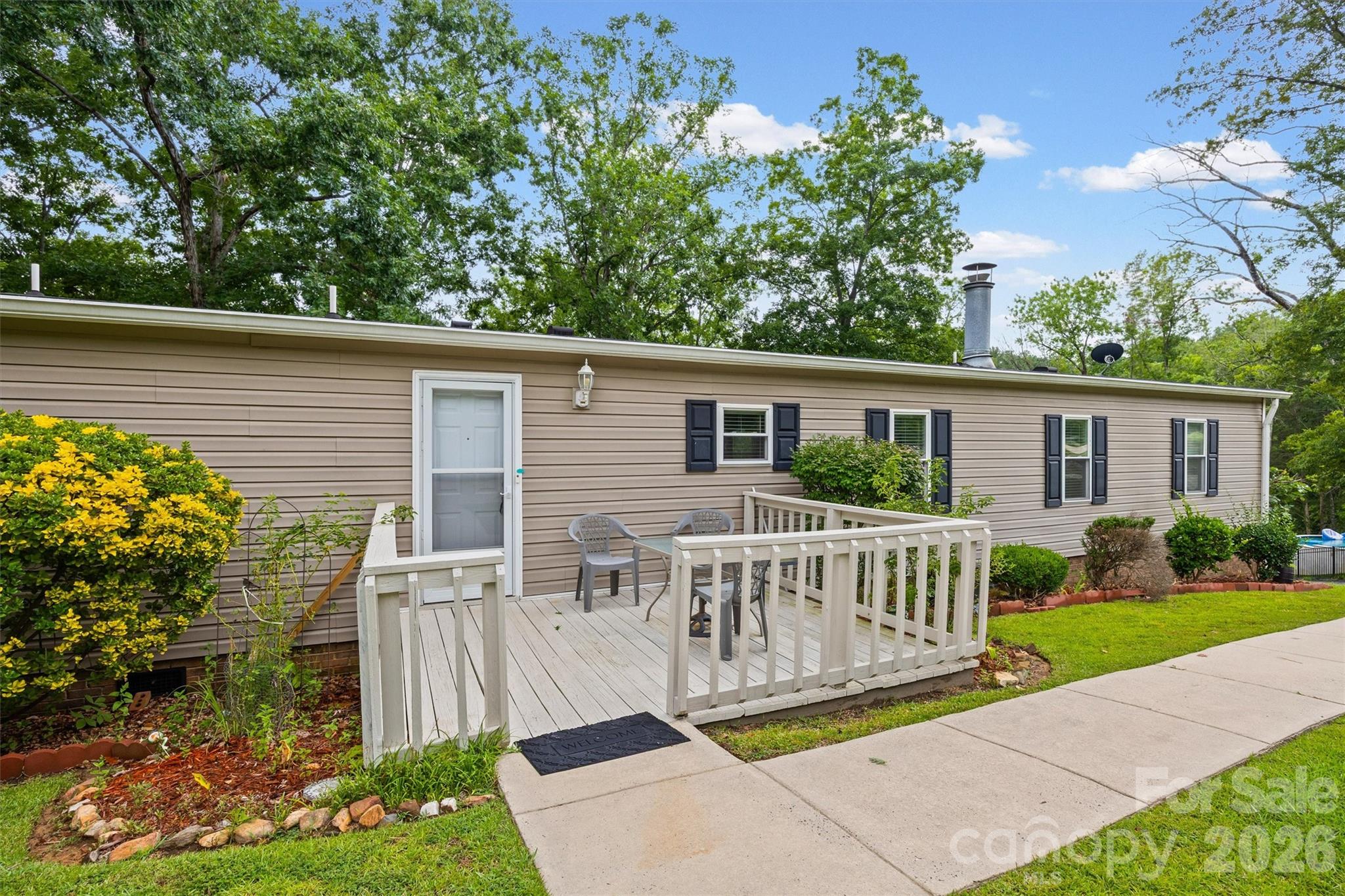 Single Family Residence at 2071 Chameleon Road, York, photo 9 of 46