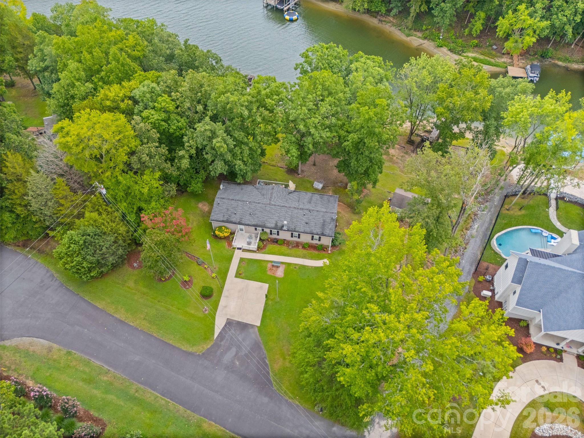 Single Family Residence at 2071 Chameleon Road, York, photo 40 of 46