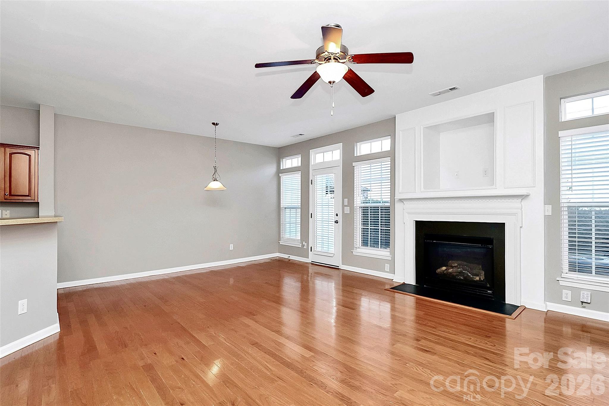 Townhouse at 16874 Hugh Torance Parkway, Huntersville, photo 11 of 34