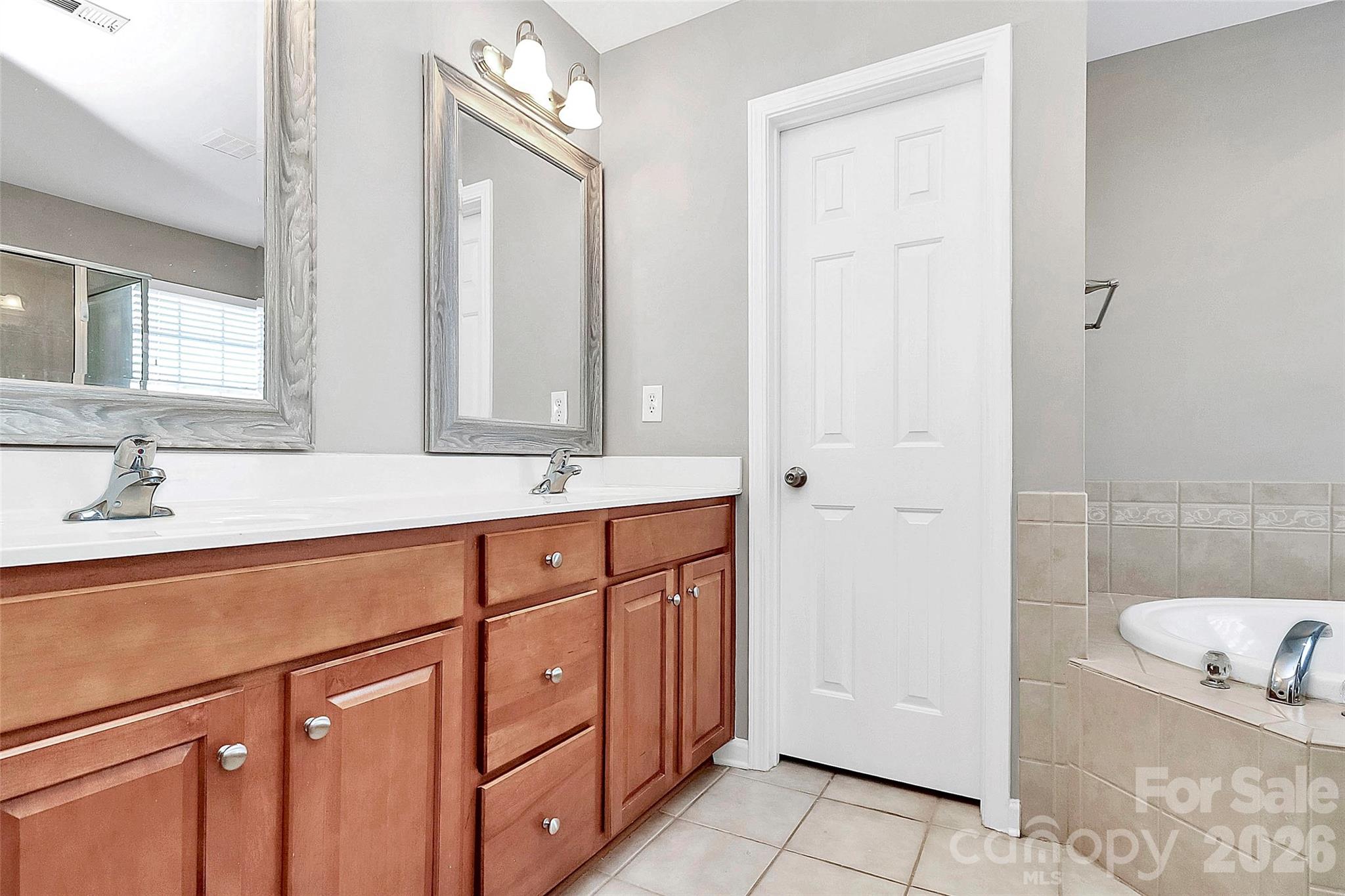 Townhouse at 16874 Hugh Torance Parkway, Huntersville, photo 21 of 34