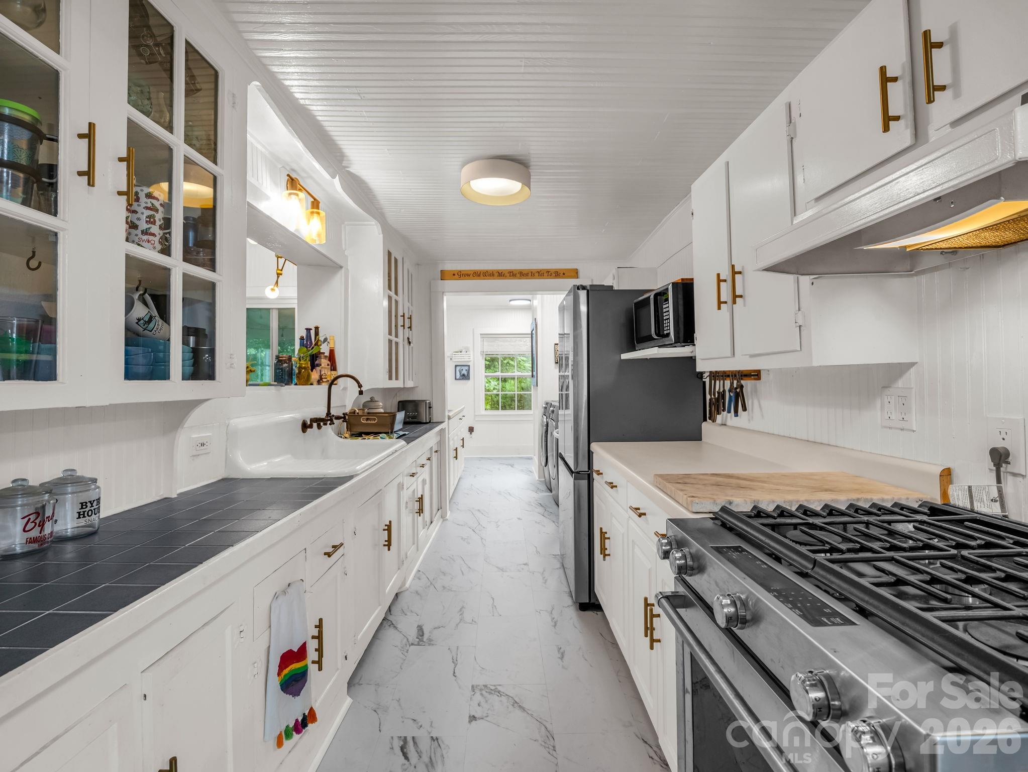 Updated Kitchen with Gas Range - 23 Sunset Drive, Black Mountain