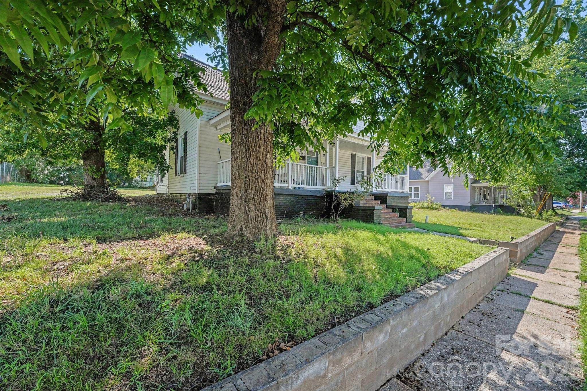 Single Family Residence at 312 Vance Avenue, Salisbury, photo 12 of 13