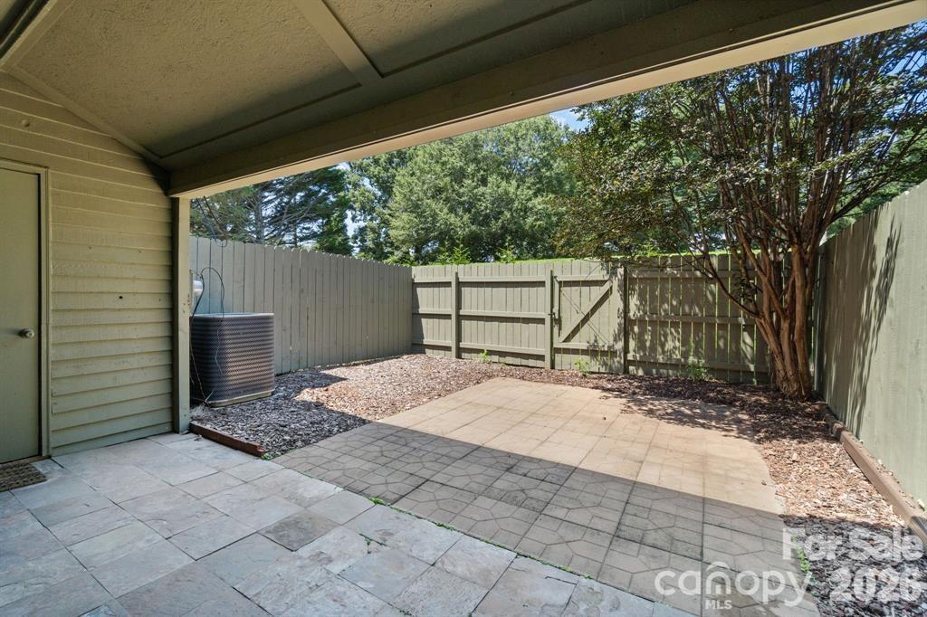 Townhouse at 4340 N Center Street, Hickory, photo 22 of 26