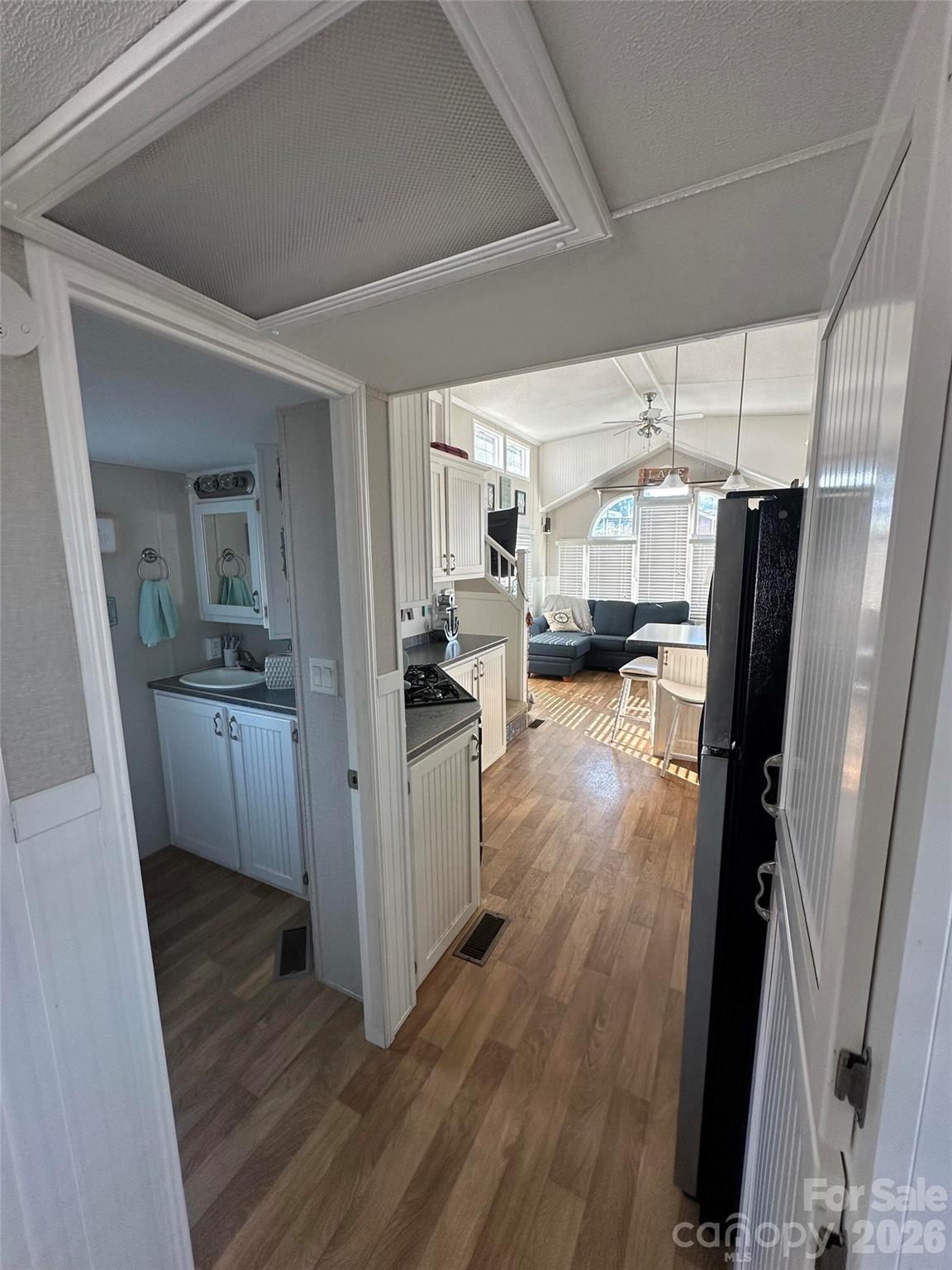 Single Family Residence at 195 Grand View Drive, New London, photo 13 of 17