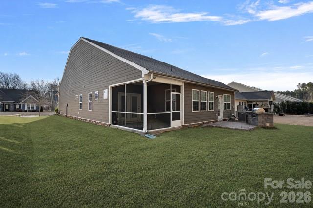 Single Family Residence at 116 Van Gogh Trail, Mount Holly, photo 2 of 40