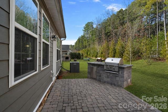 Single Family Residence at 116 Van Gogh Trail, Mount Holly, photo 27 of 40