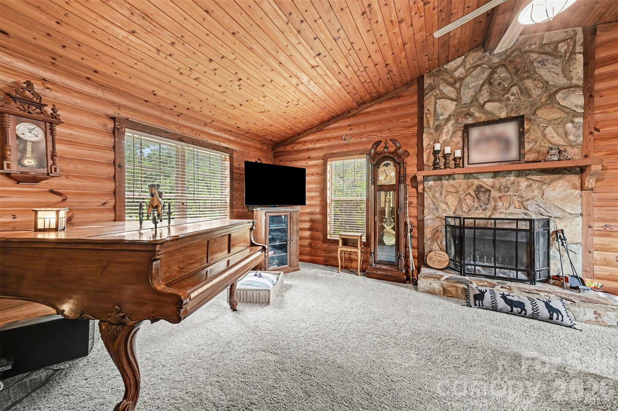Single Family Residence at 3999 Fincher Road, Matthews, photo 11 of 48
