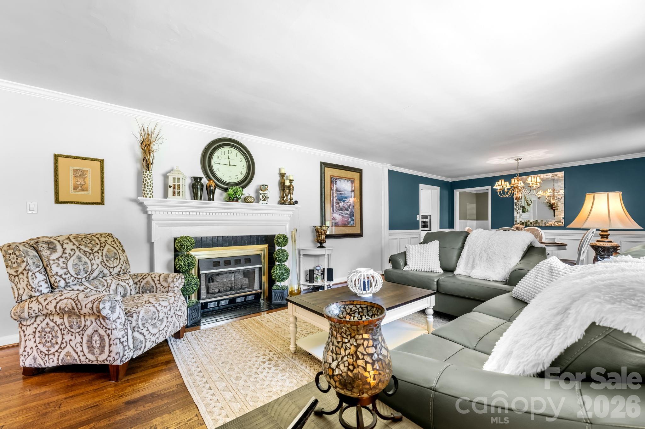 Single Family Residence at 104 Highland Street, Belmont, photo 5 of 14
