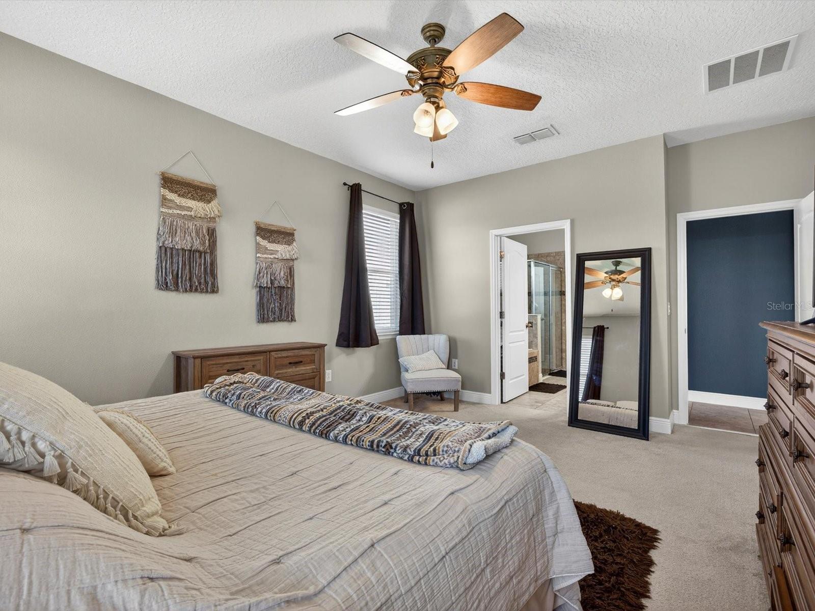 Single Family Residence at 120 WHIRLAWAY DR, DAVENPORT, photo 13 of 41