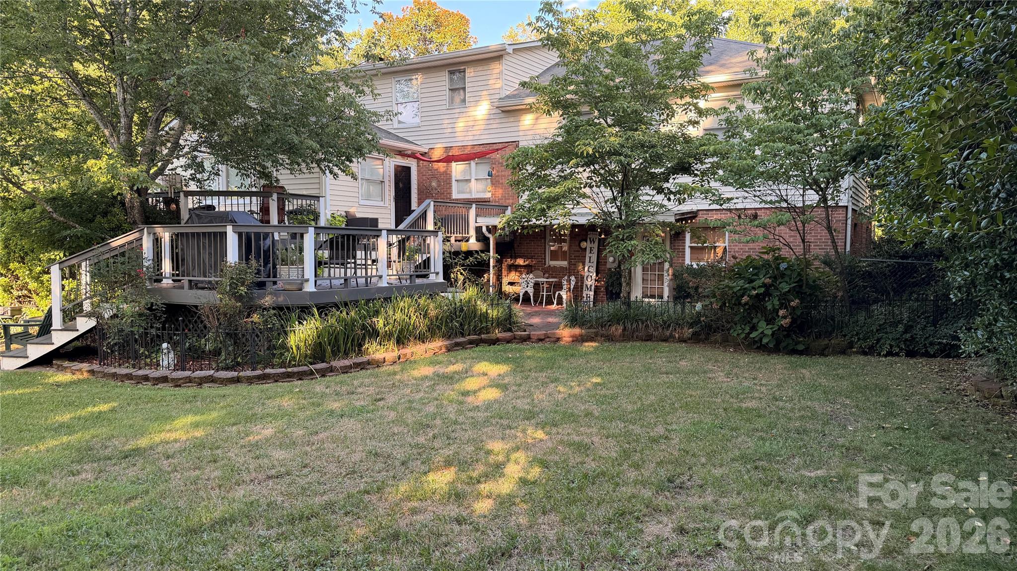 Cozy Patio - 119 Country Meadow Lane, Kings Mountain