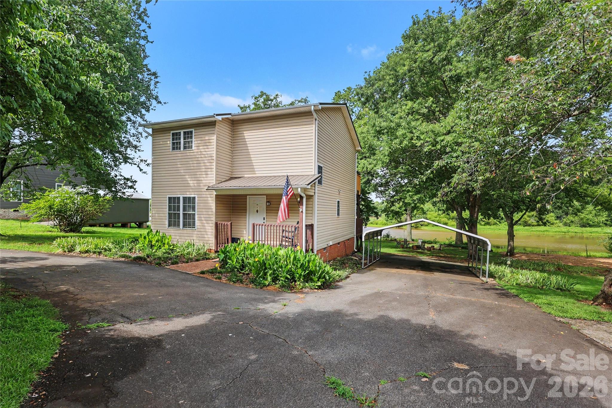 Single Family Residence at 294 Riverview Boulevard, Lexington, photo 3 of 43