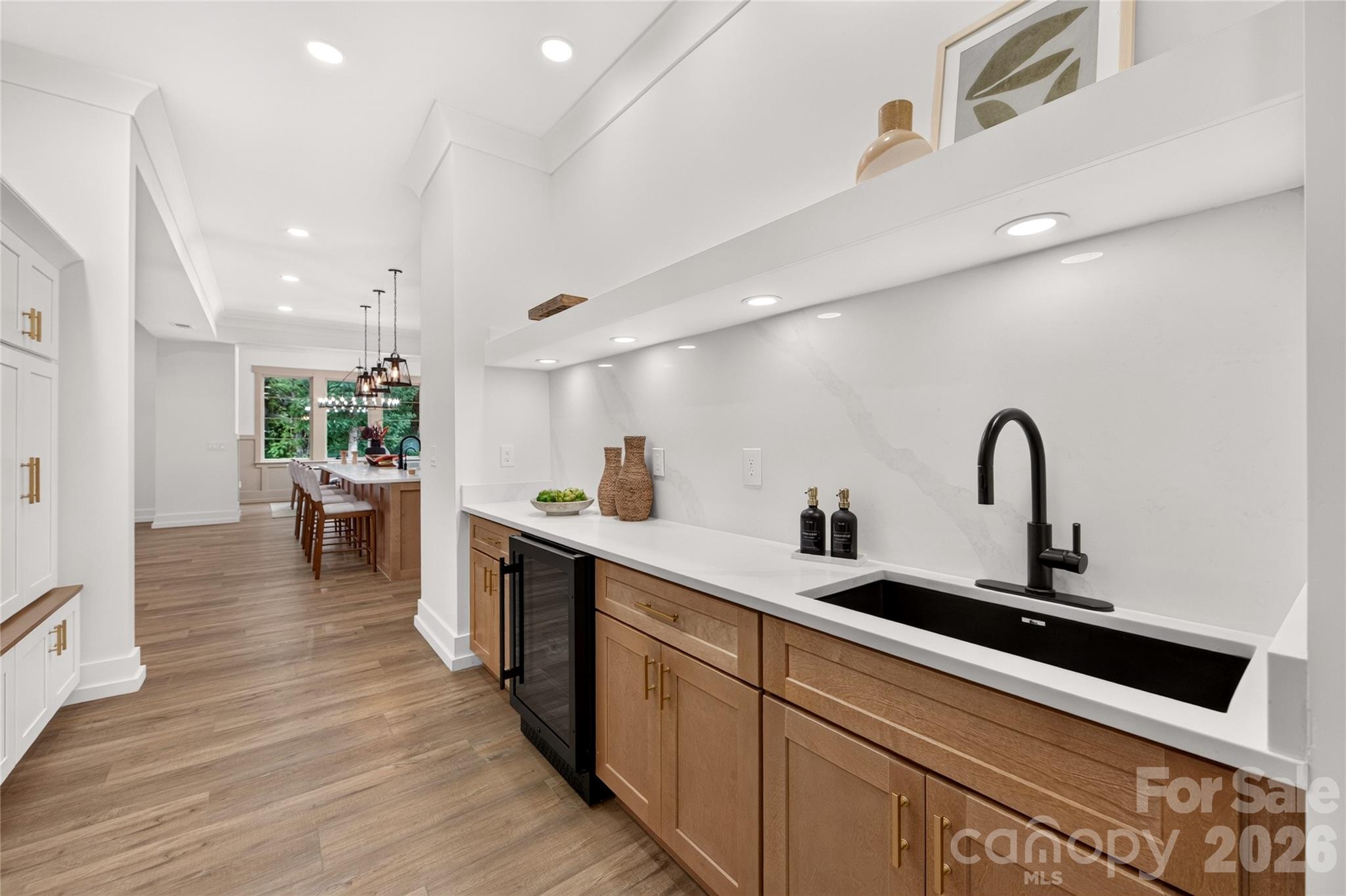Butler's pantry - 3141 Brayland Avenue, Matthews