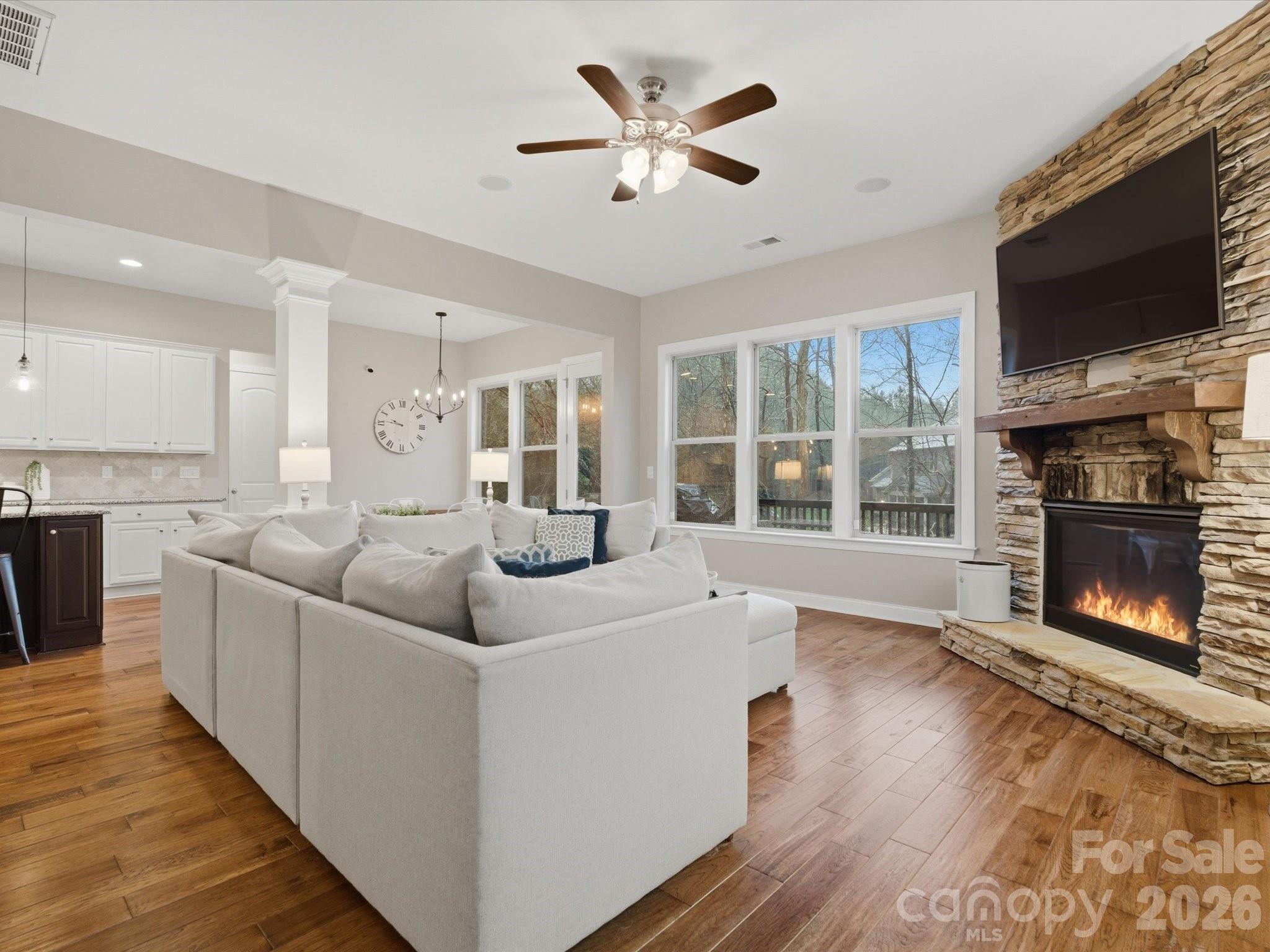 Single Family Residence at 968 Rock Forest Way, Indian Land, photo 17 of 48