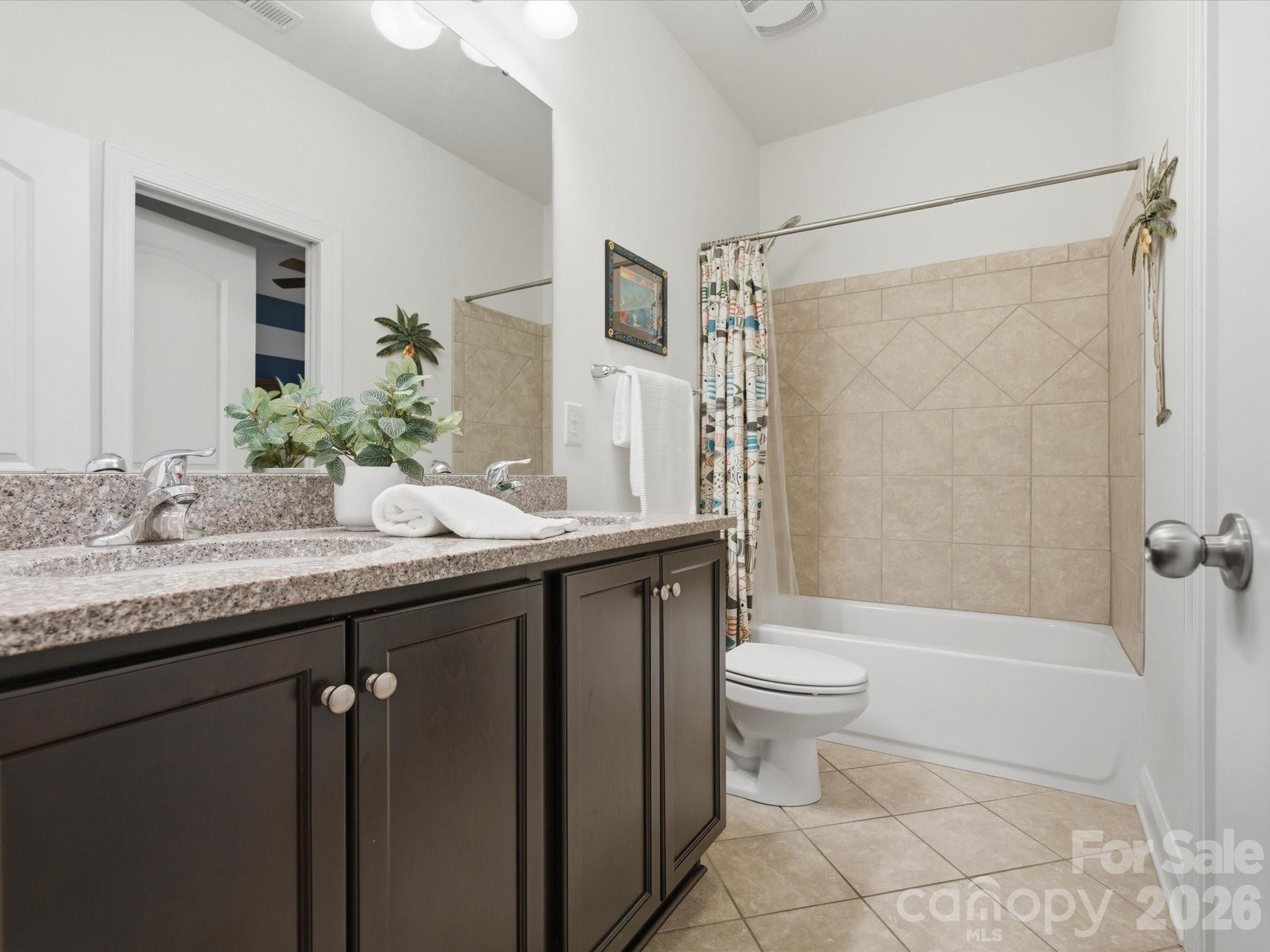 Single Family Residence at 968 Rock Forest Way, Indian Land, photo 31 of 48