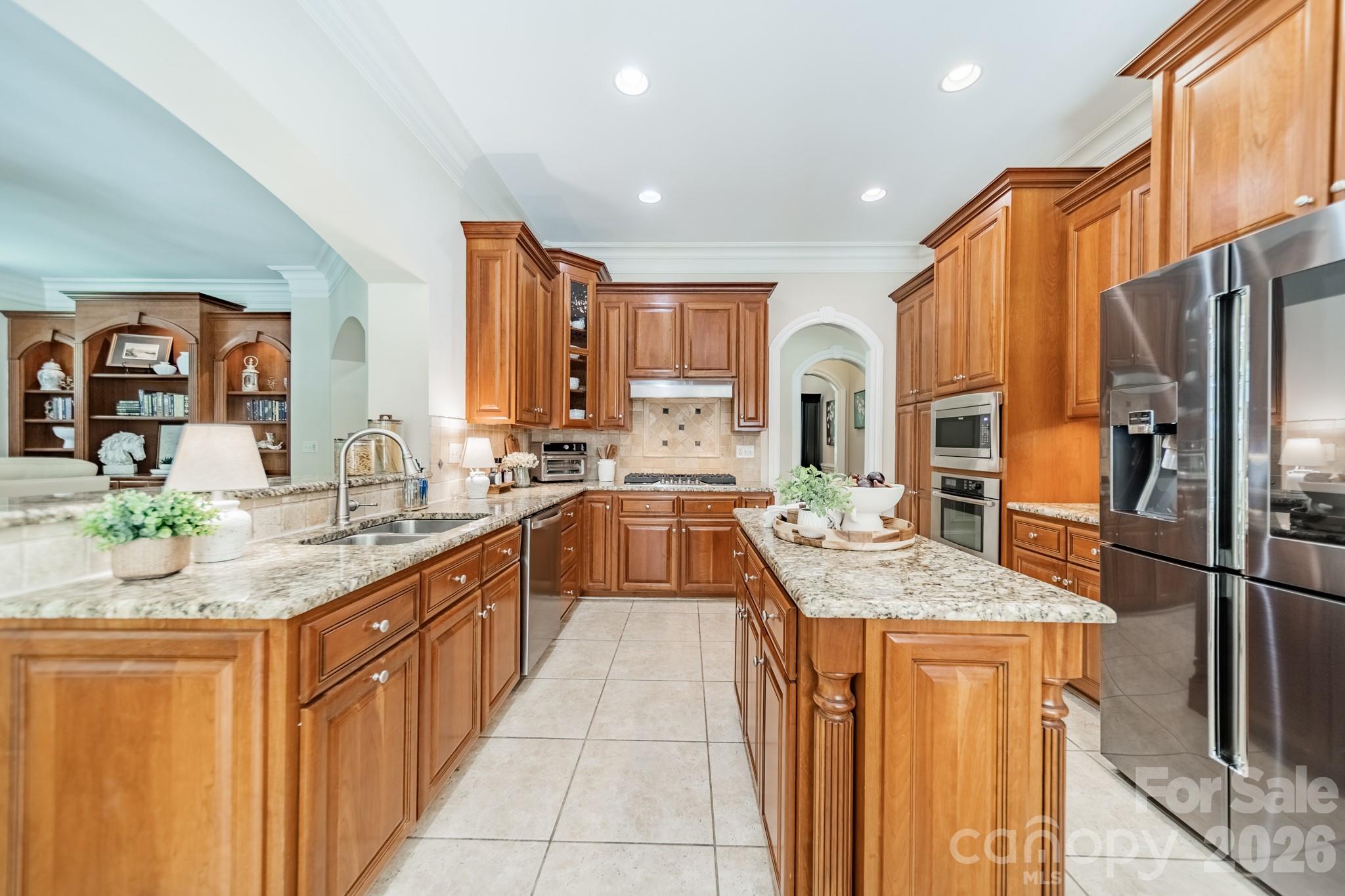 Single Family Residence at 215 Blue River Road, Lake Wylie, photo 24 of 48