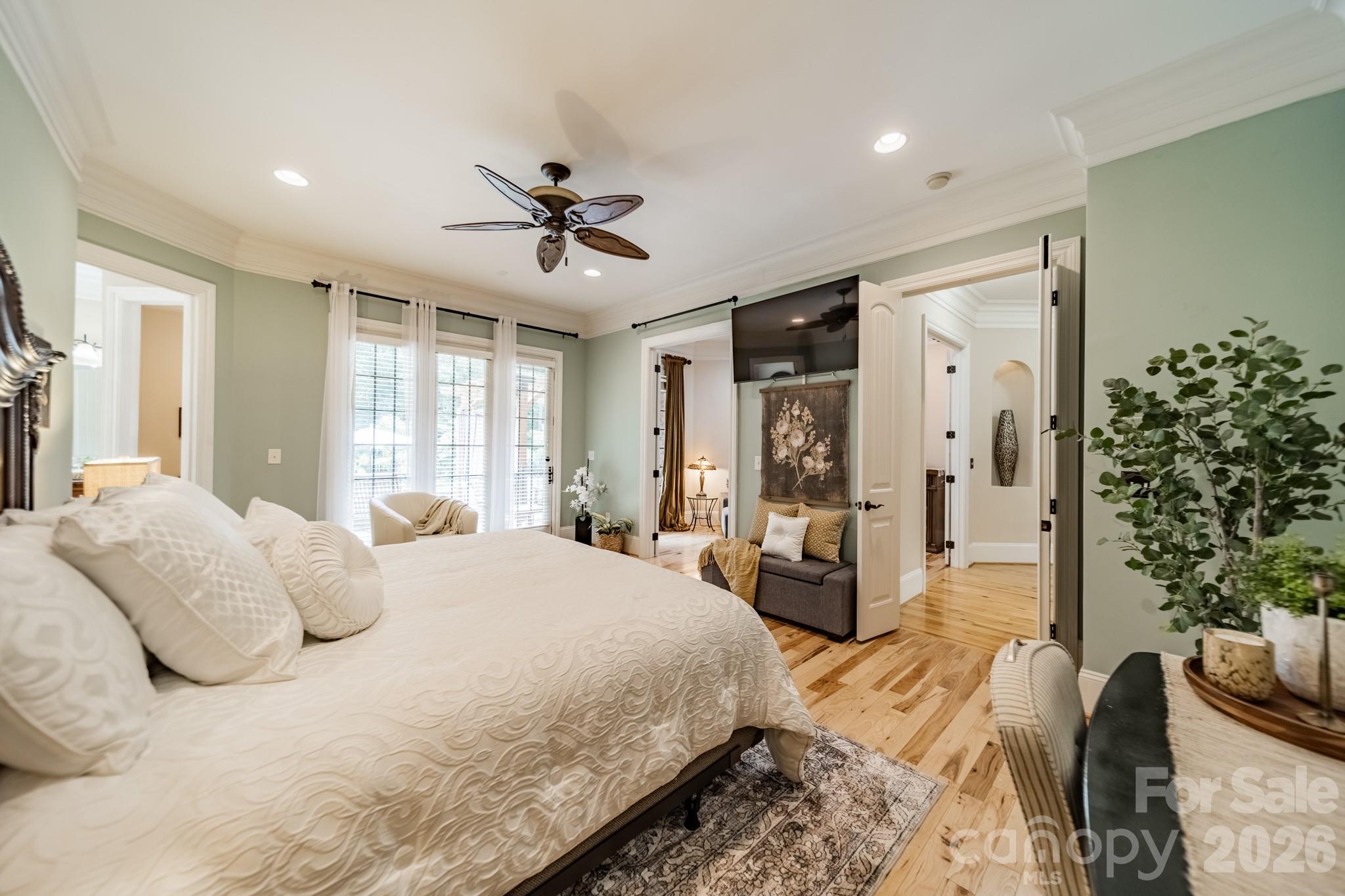 Single Family Residence at 215 Blue River Road, Lake Wylie, photo 31 of 48