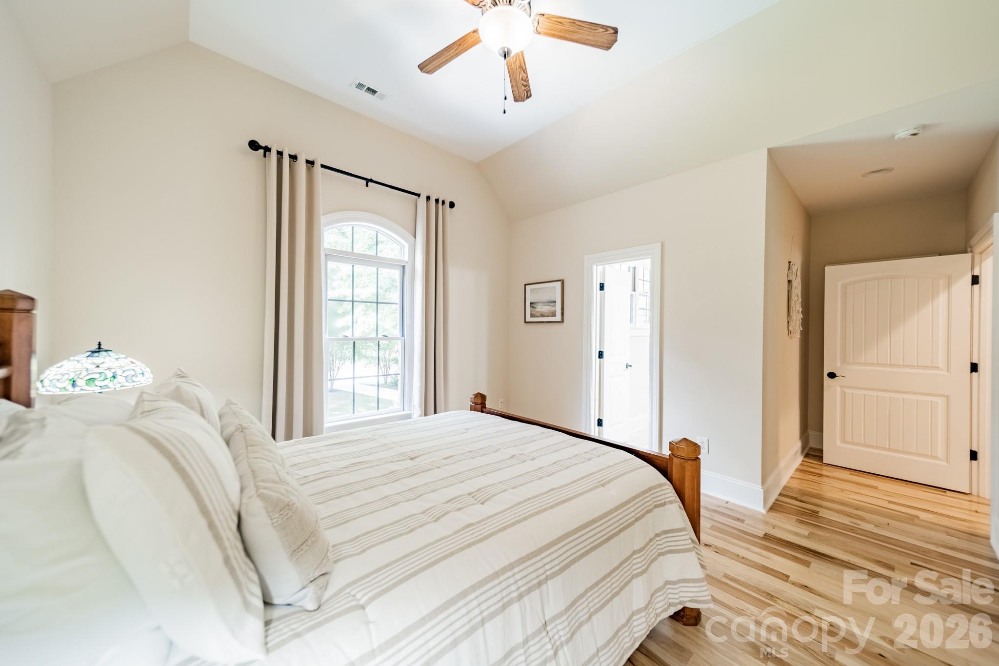 Single Family Residence at 215 Blue River Road, Lake Wylie, photo 37 of 48