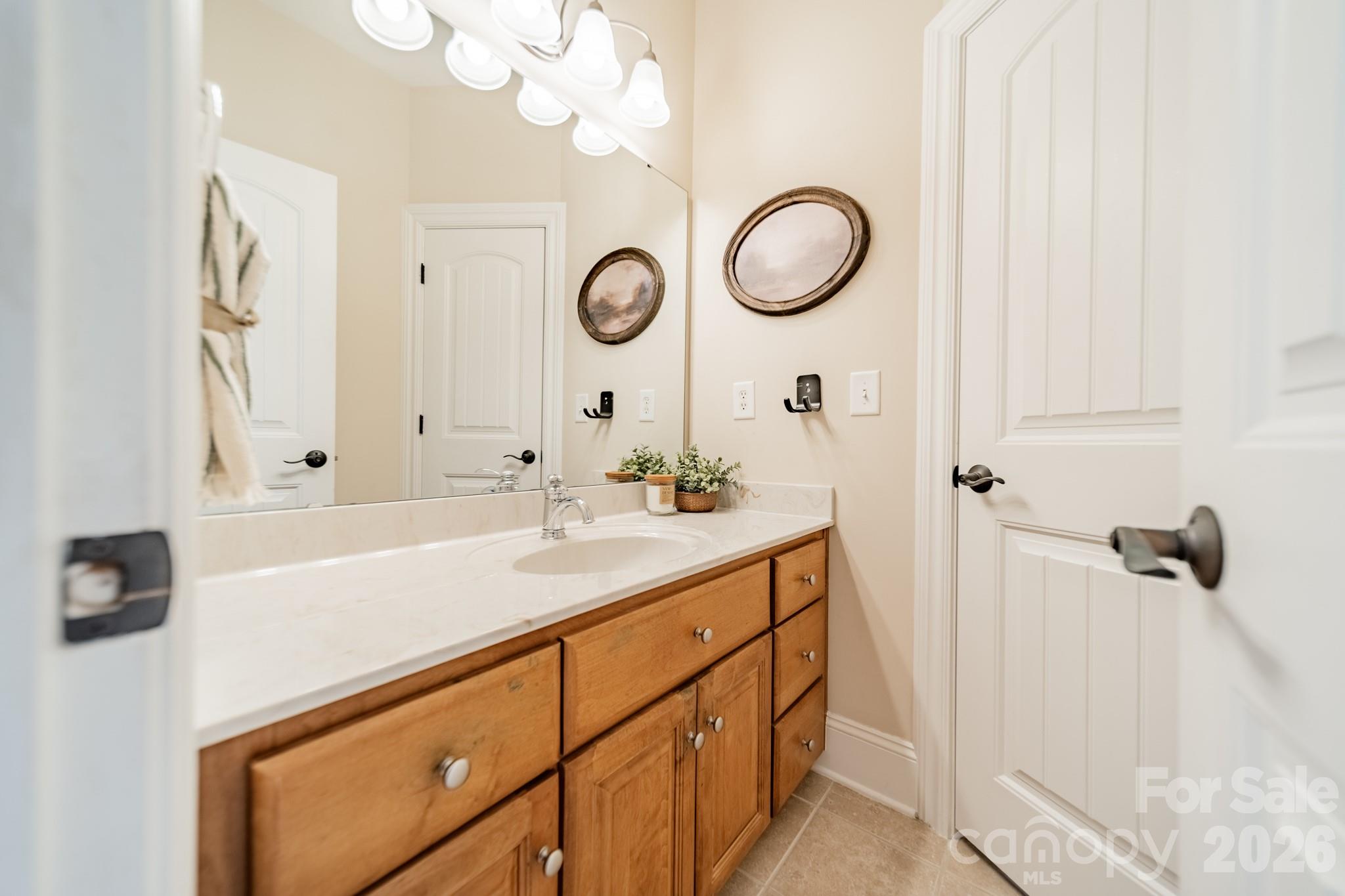 Jack & Jill BA - 215 Blue River Road, Lake Wylie